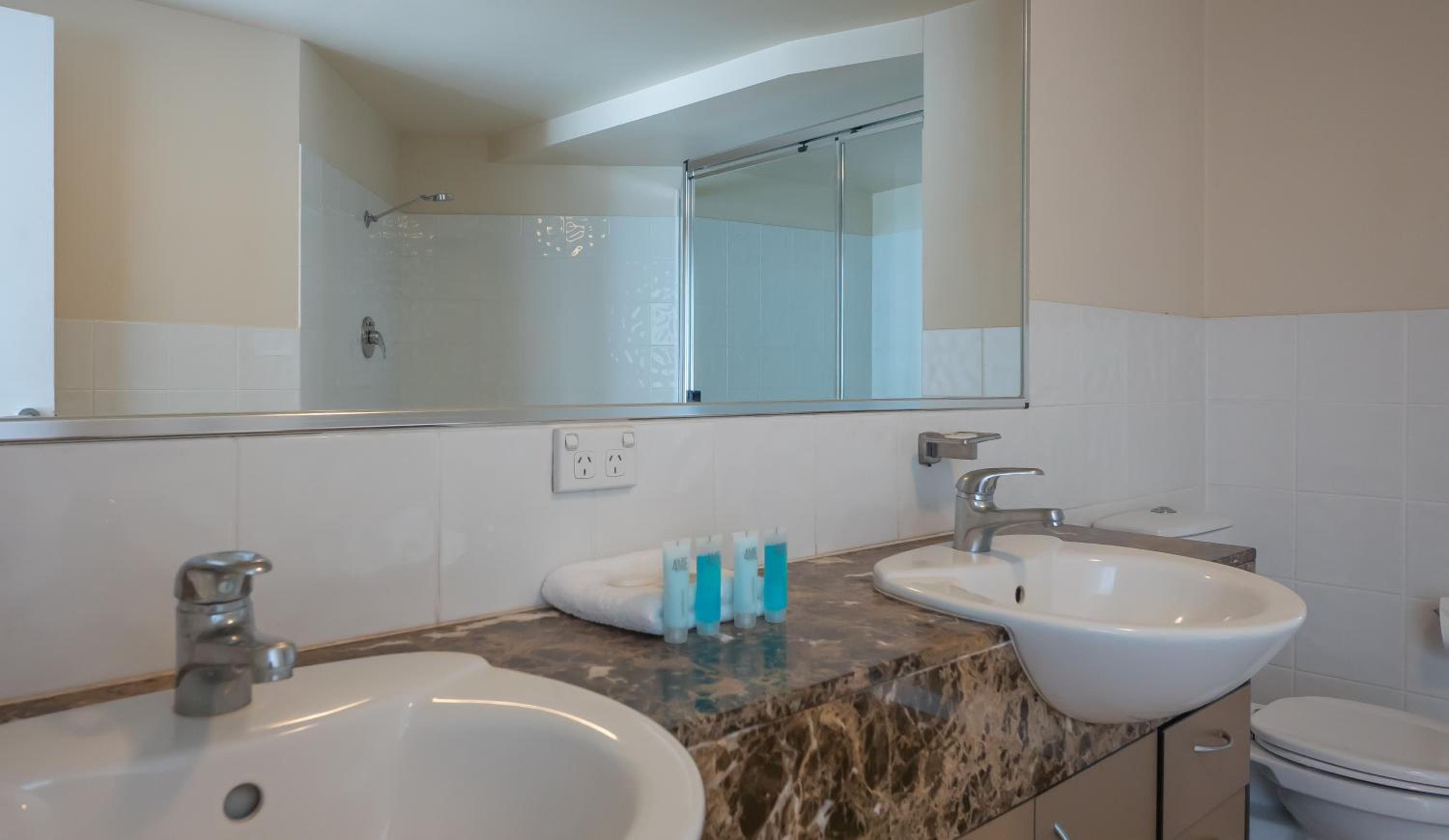 Broadbeach Savannah Resort