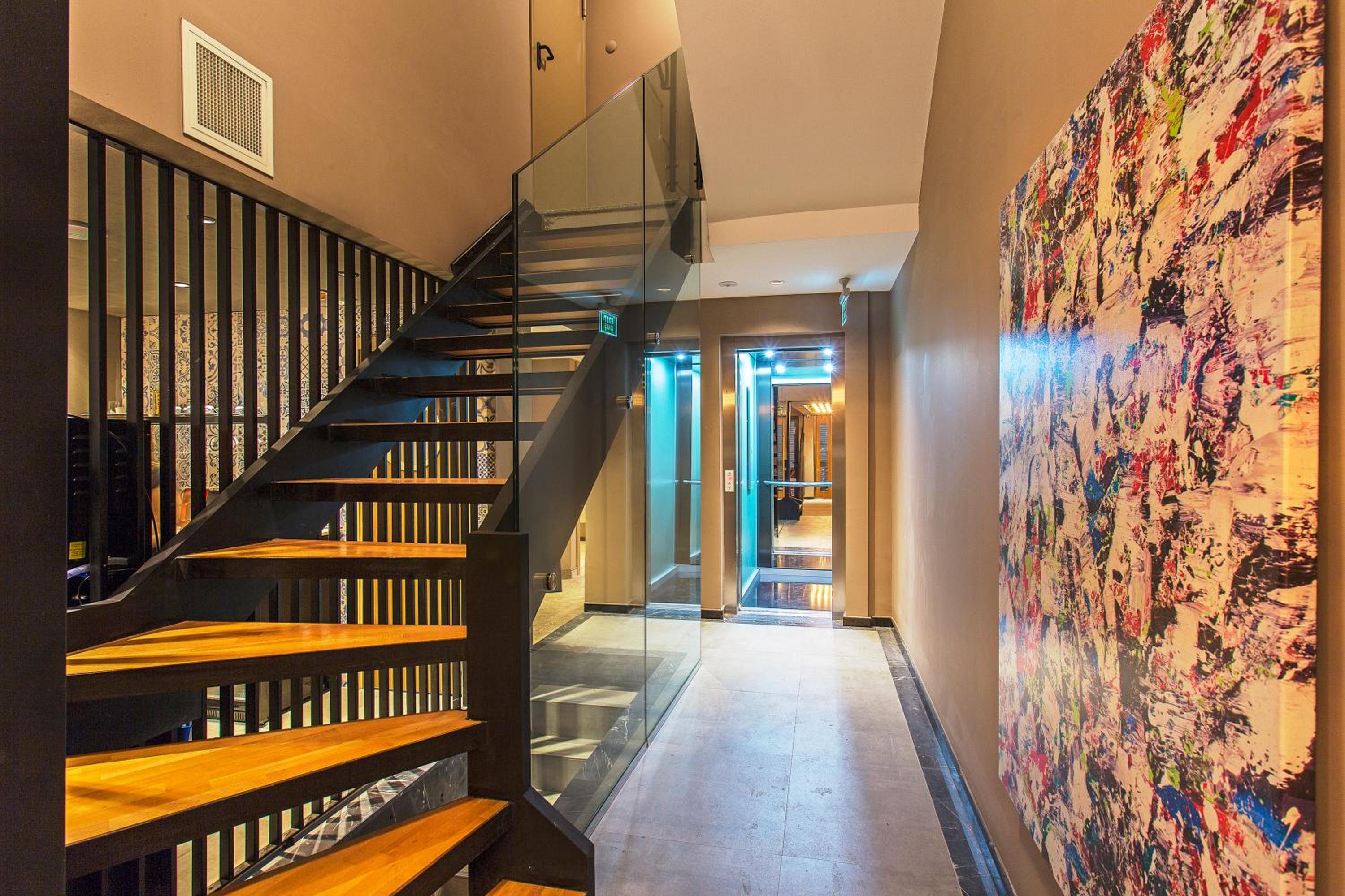 Redmont Otel Nişantaşı - Image 11