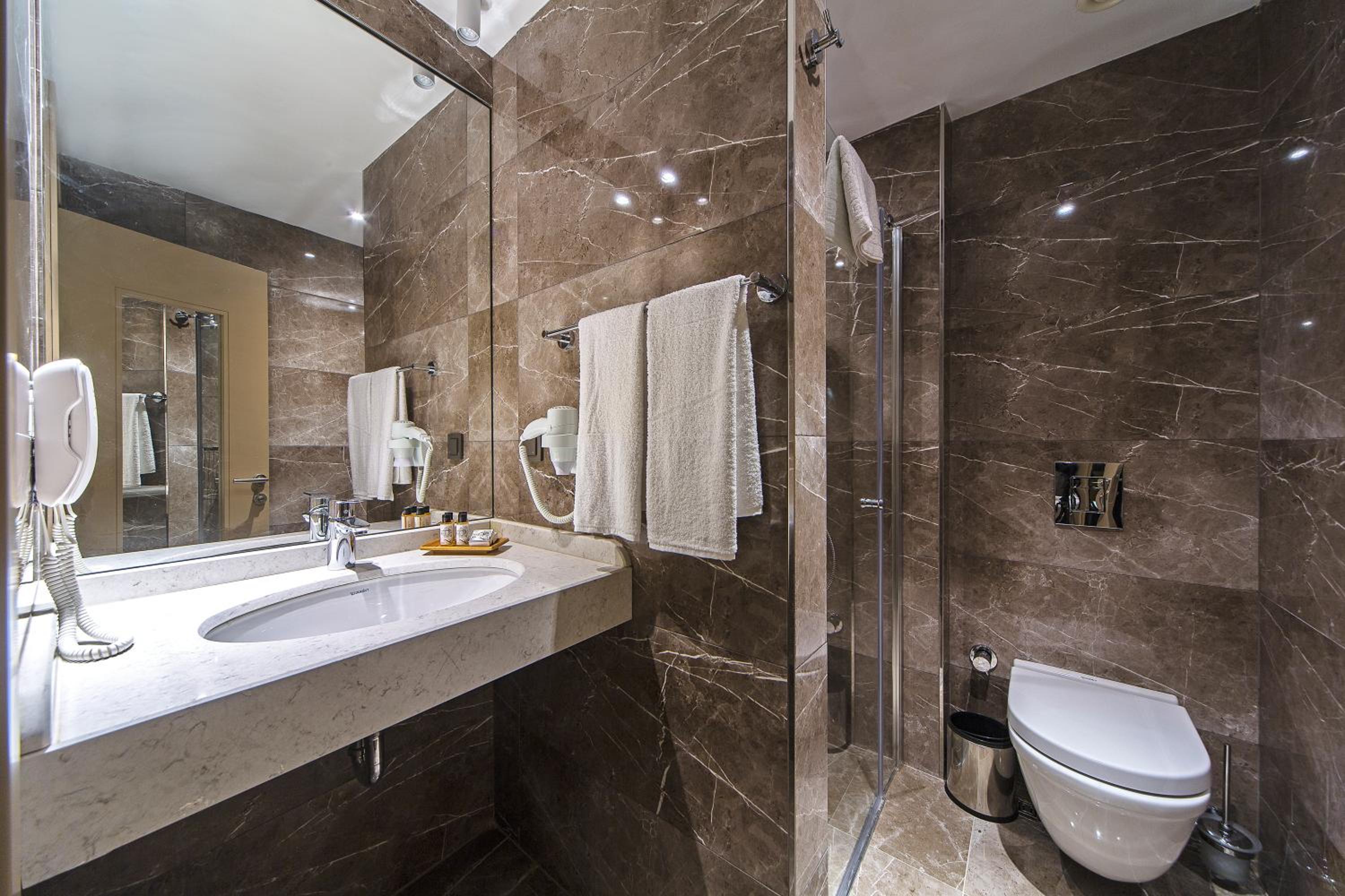 Redmont Otel Nişantaşı - Image 20