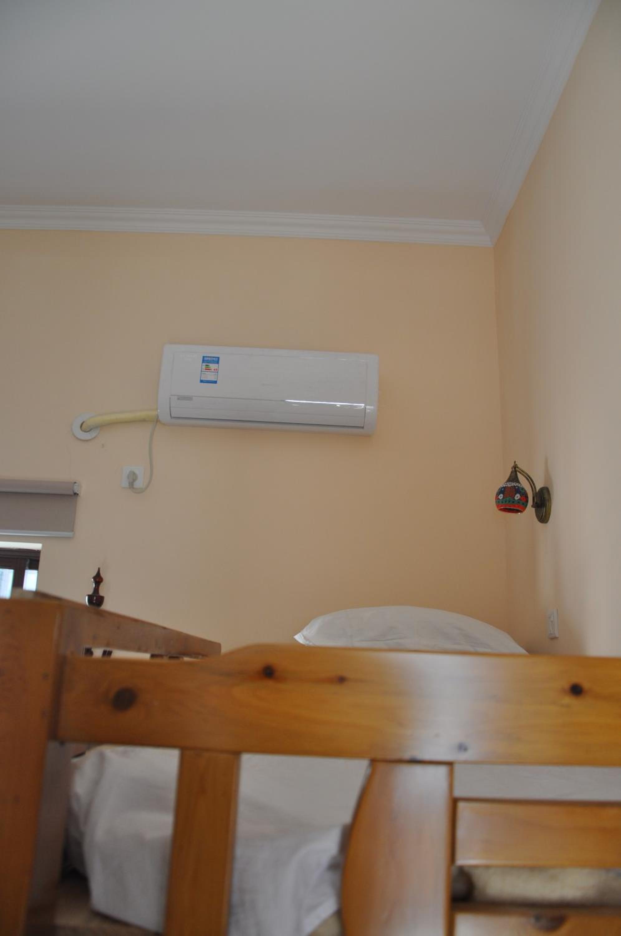 Holly's Hostel