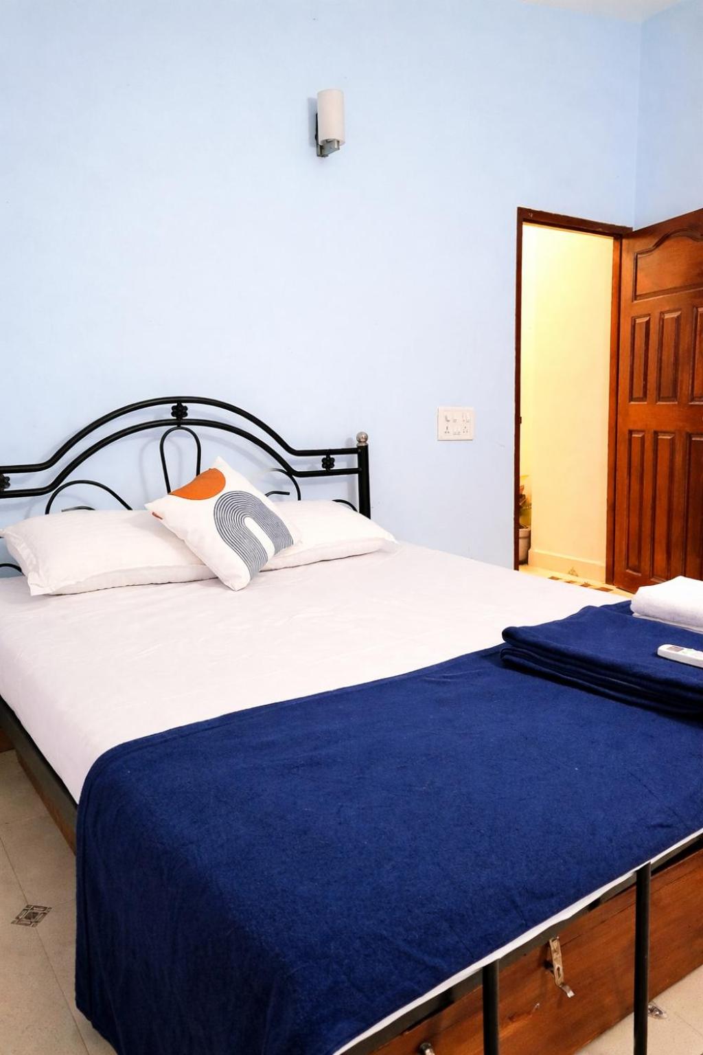 RR Haus Candolim 2BHK Near Hyatt Centric