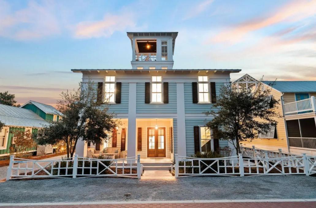 Sea La Vie Seaside Main House