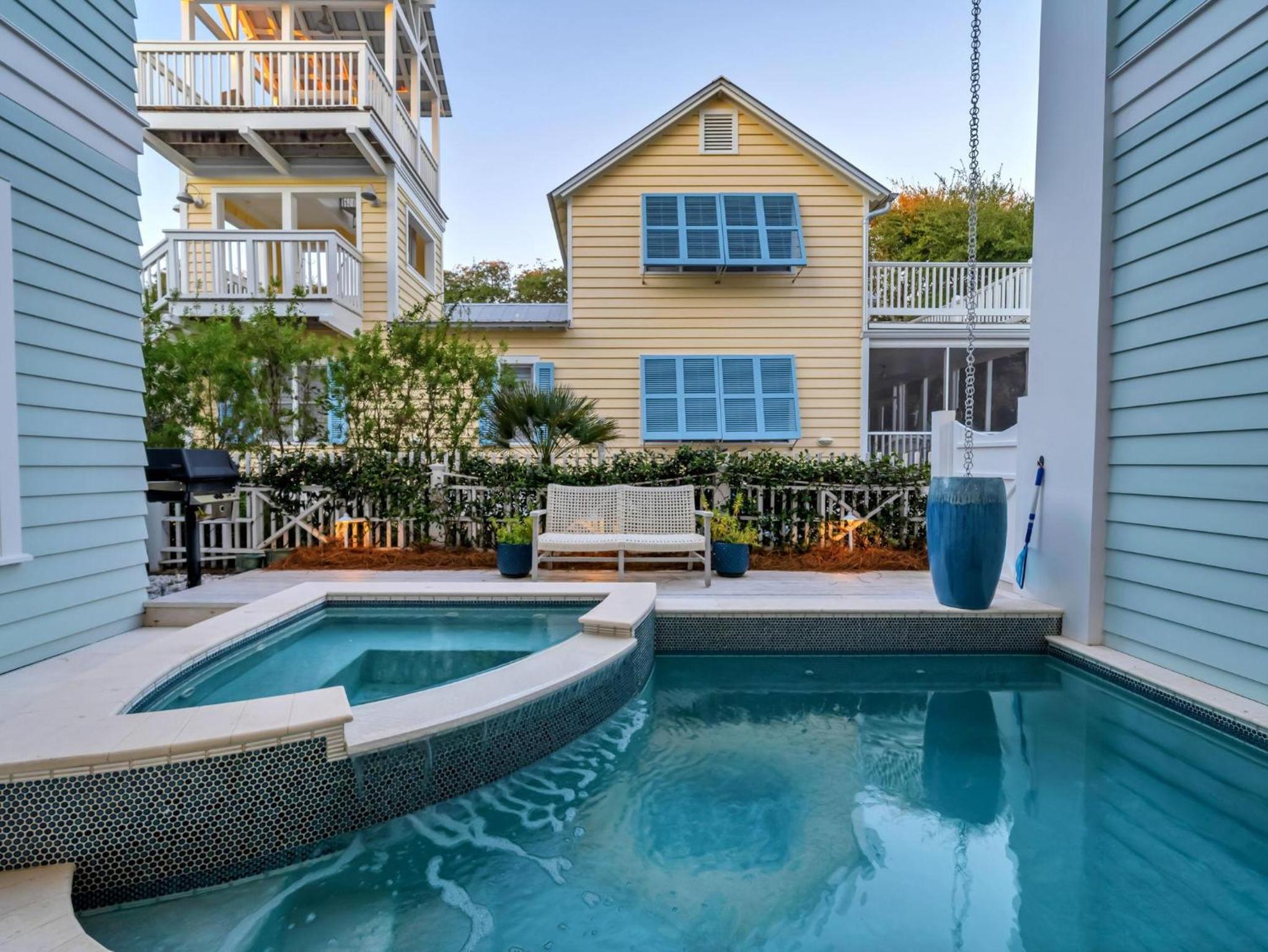 Sea La Vie Seaside Main House