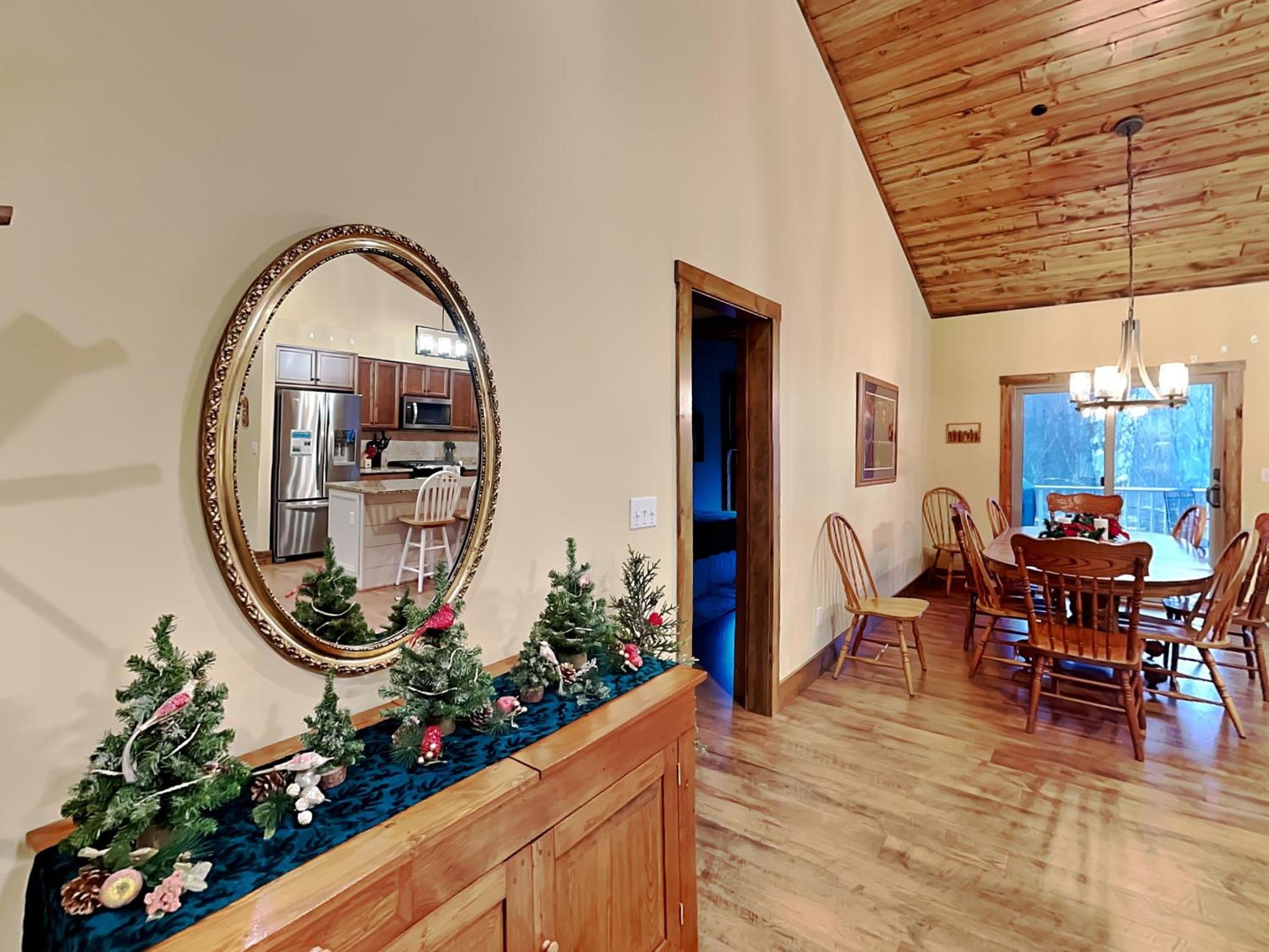 Buzzy Bee Lodge