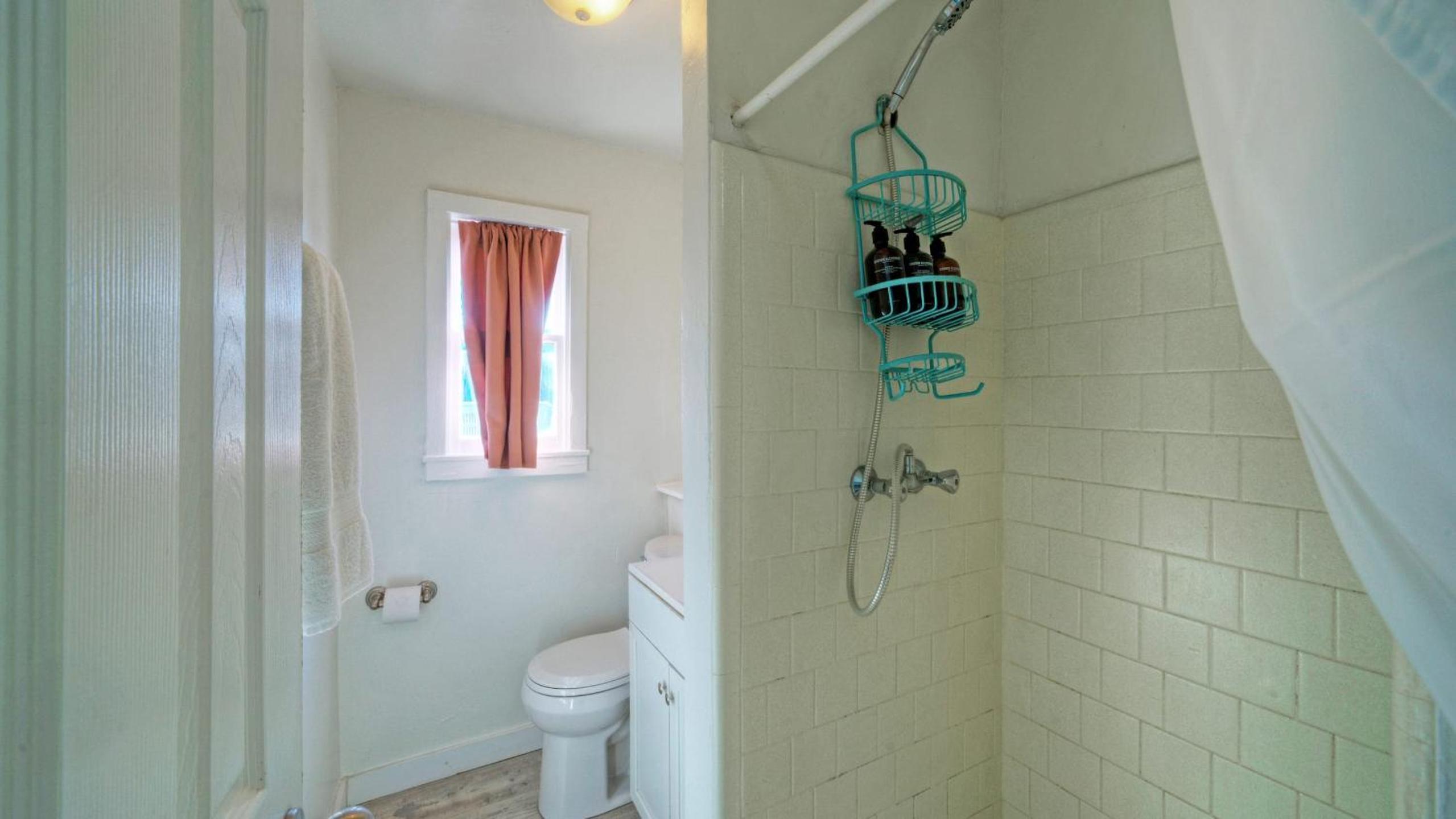 3 Cozy Cottages Fire Pit Walkable Location in Spanish Village