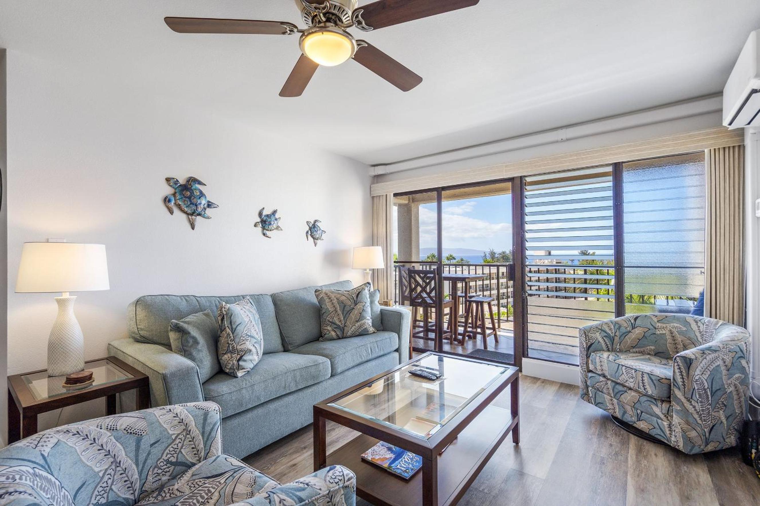 Kihei Akahi D-515: Newly Renovated Ocean View, No Carpet, 3 Zone Split AC, Wi-Fi