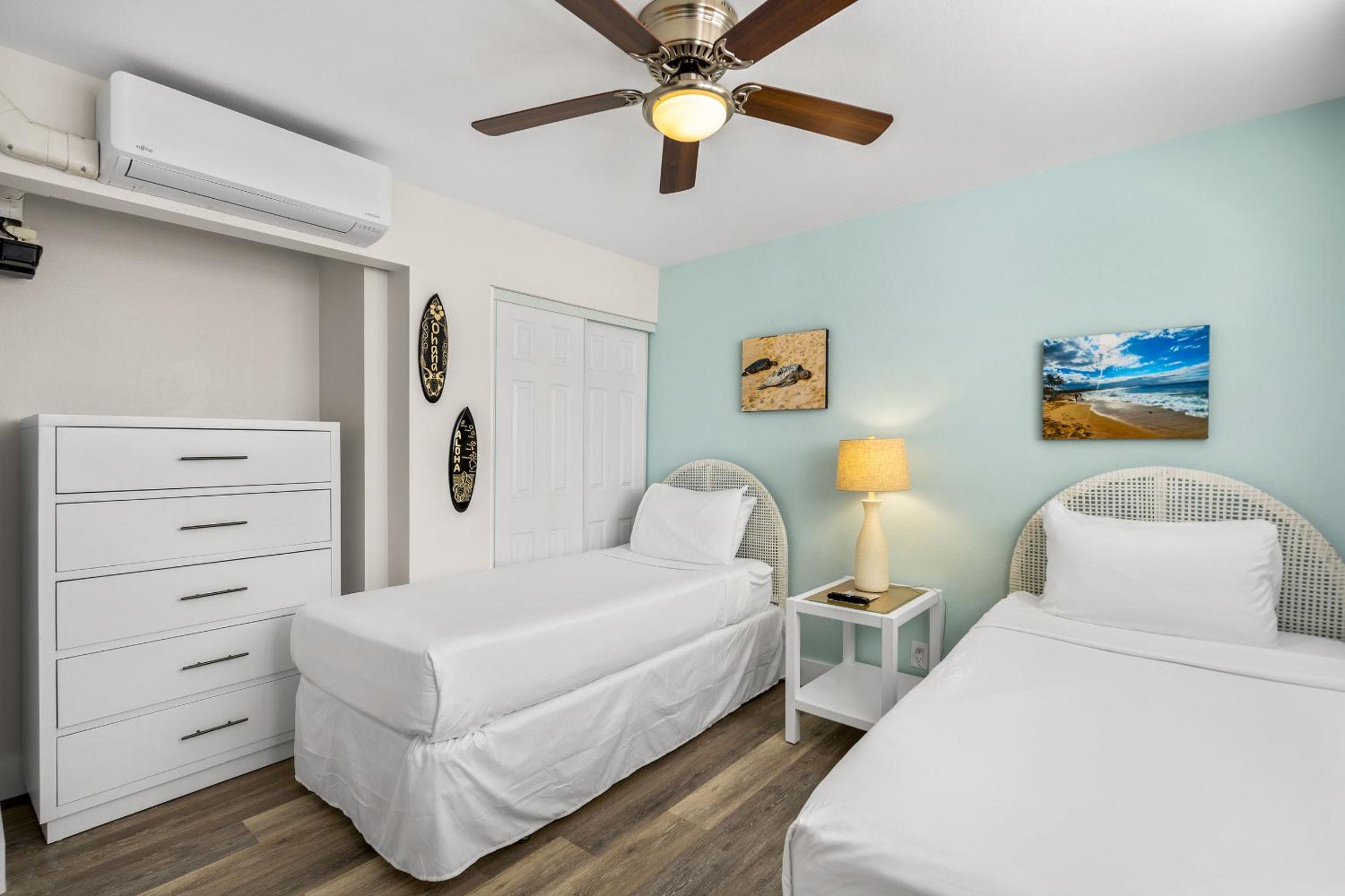 Kihei Akahi D-515: Newly Renovated Ocean View, No Carpet, 3 Zone Split AC, Wi-Fi