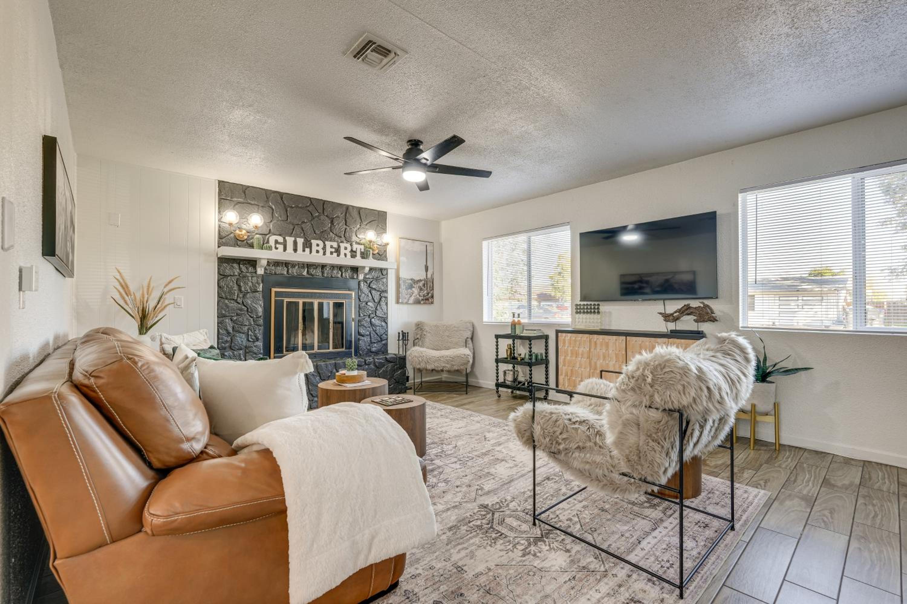 Easy Walk to Dtwn Gilbert, Family-Friendly Oasis!