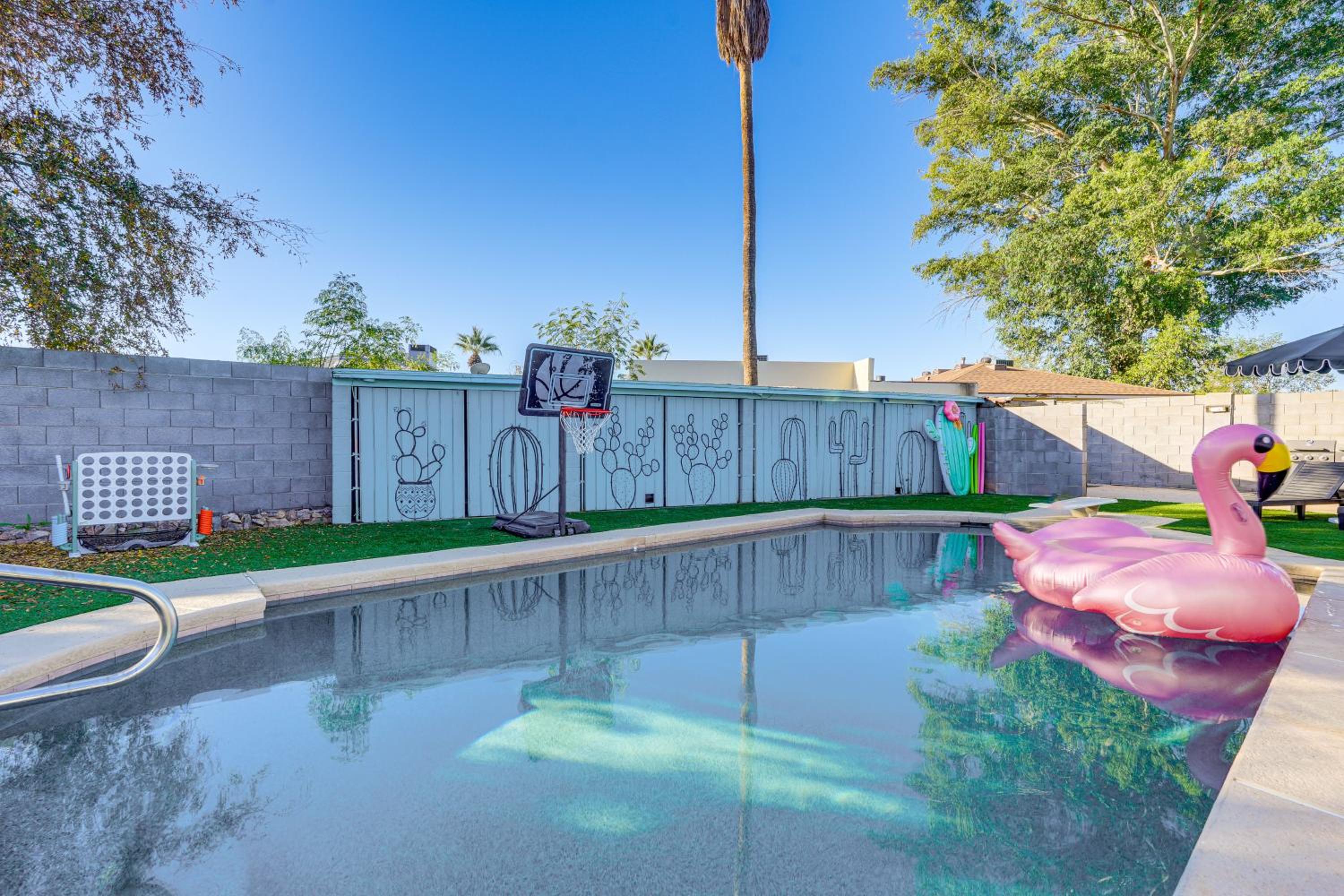 Easy Walk to Dtwn Gilbert, Family-Friendly Oasis!
