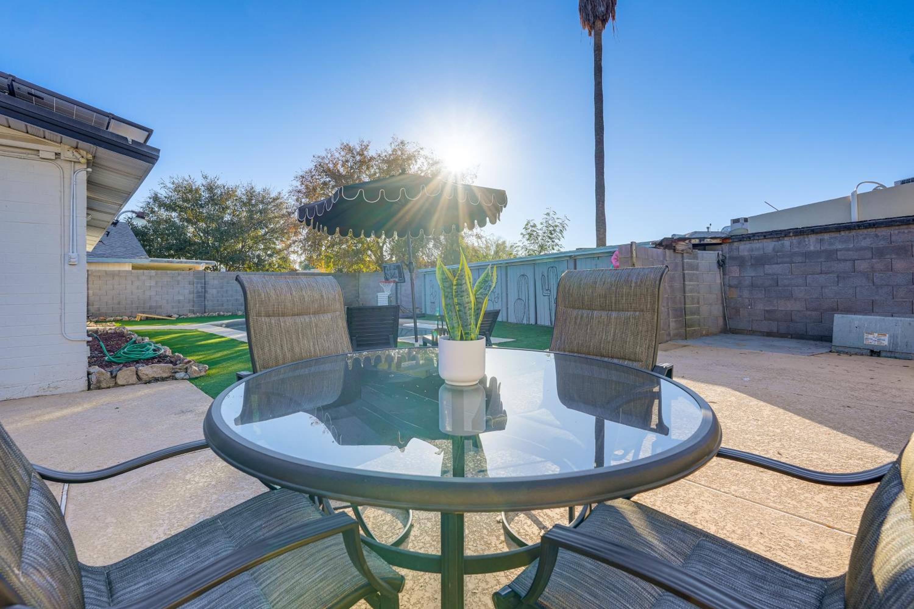 Easy Walk to Dtwn Gilbert, Family-Friendly Oasis!