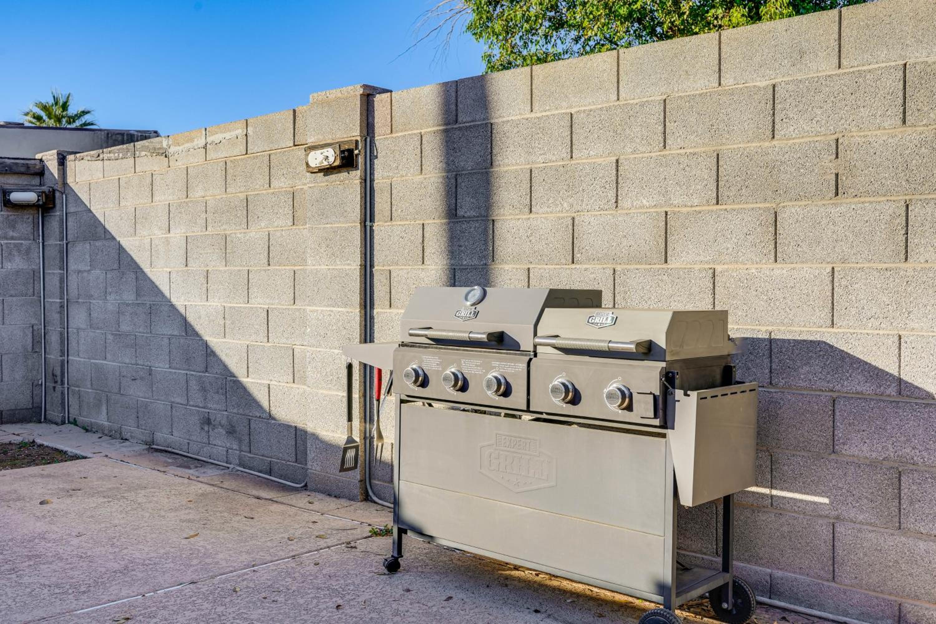 Easy Walk to Dtwn Gilbert, Family-Friendly Oasis!
