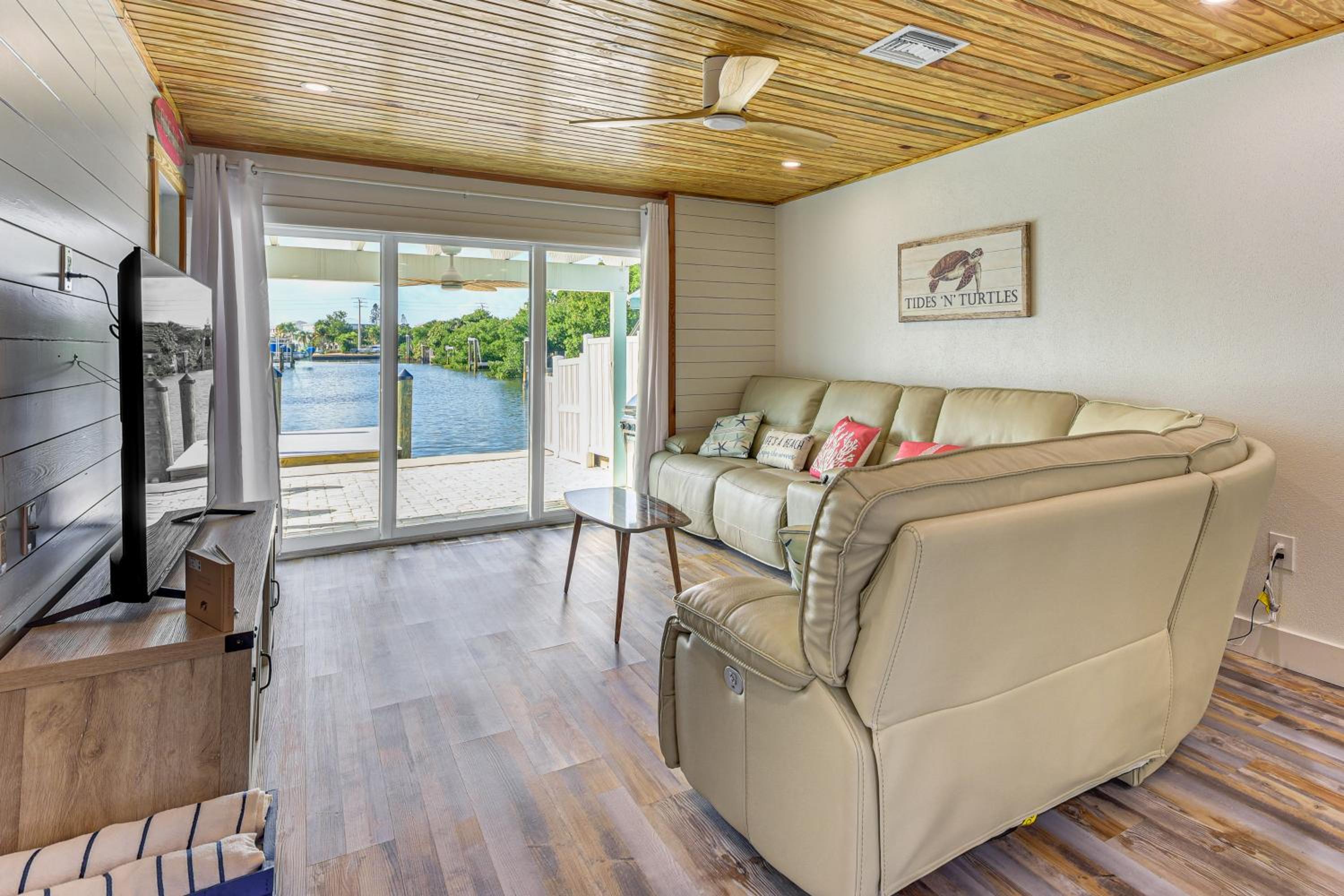 Near Beaches Waterfront Gem in Anna Maria Island!