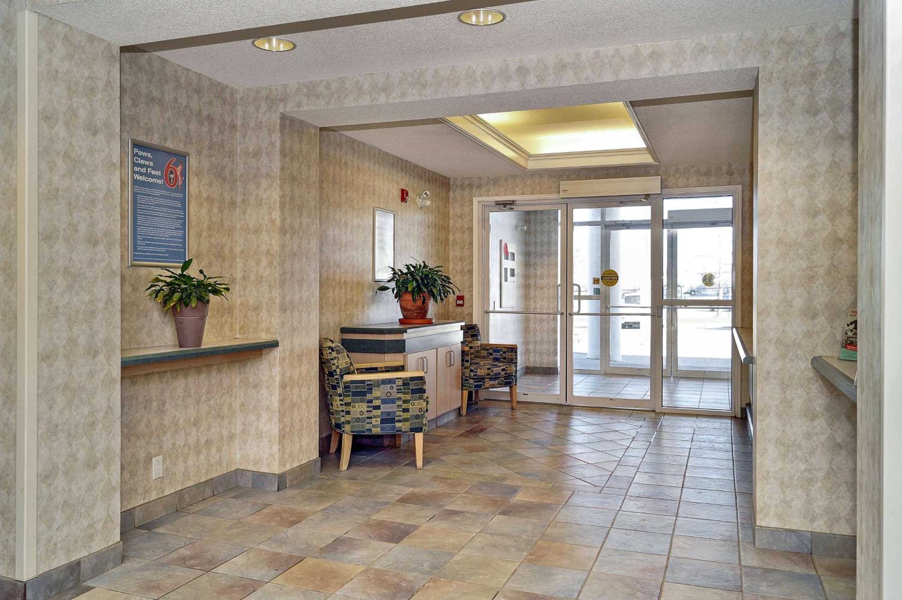 Peterborough Vacations - Motel 6-Peterborough, ON - Property Image 1