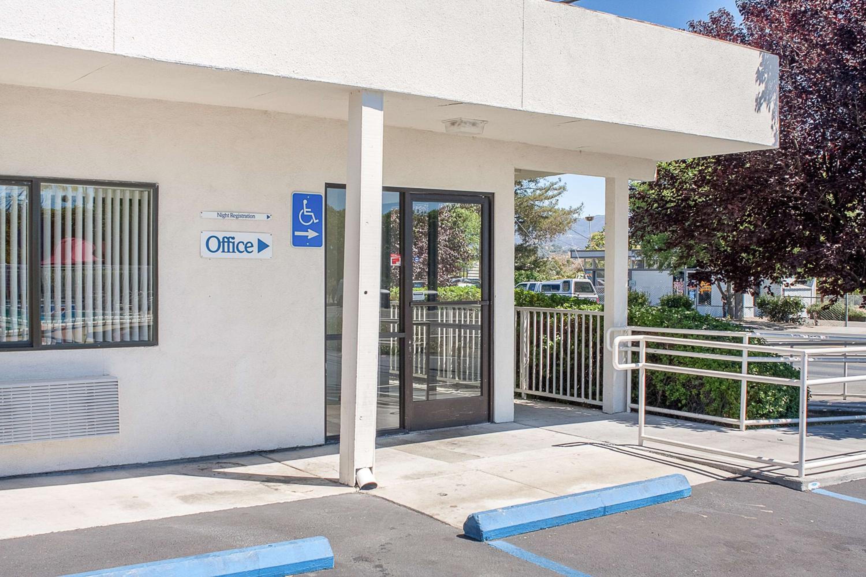 Motel 6-Ukiah, CA