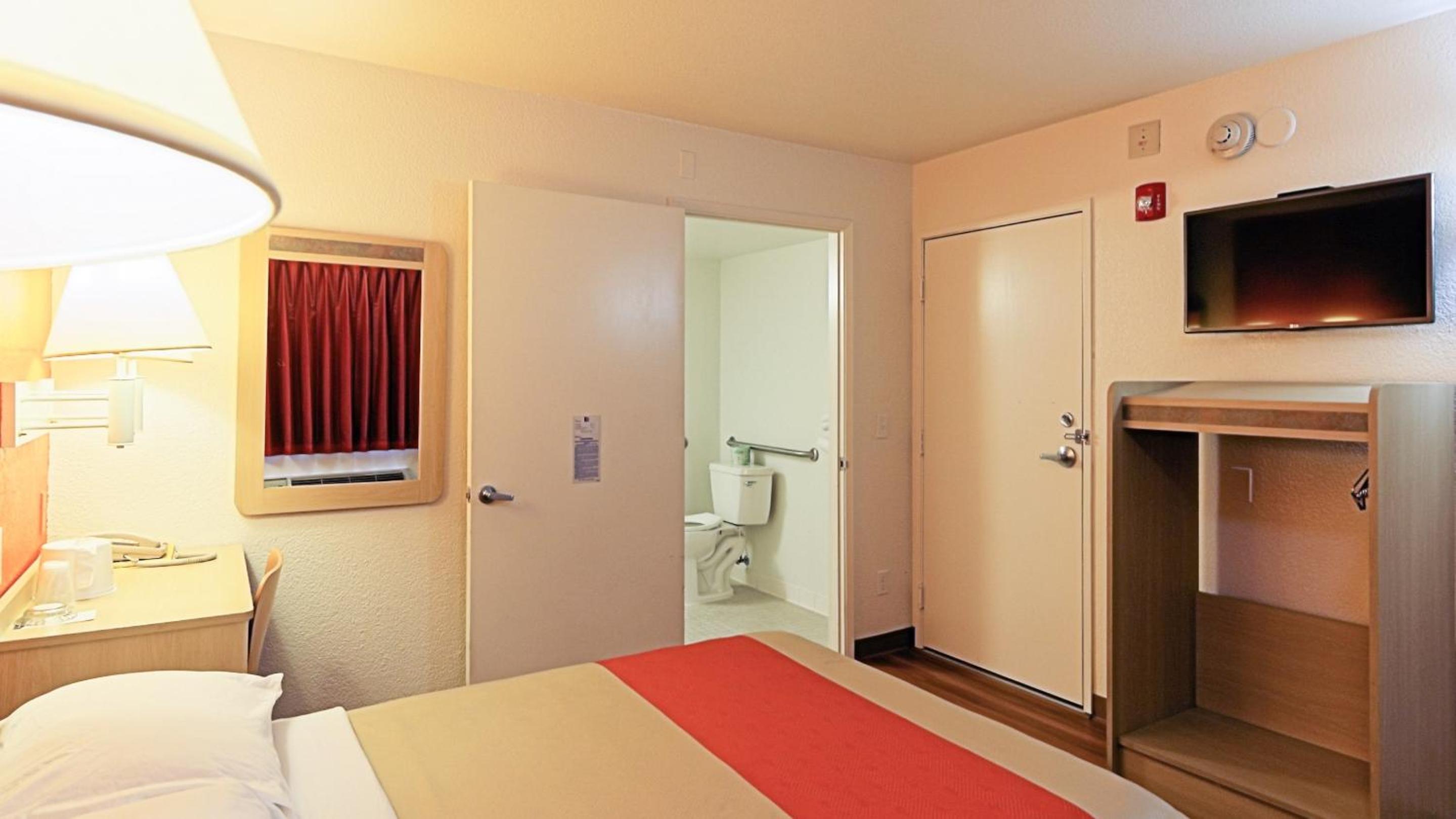 Motel 6-Chico, CA