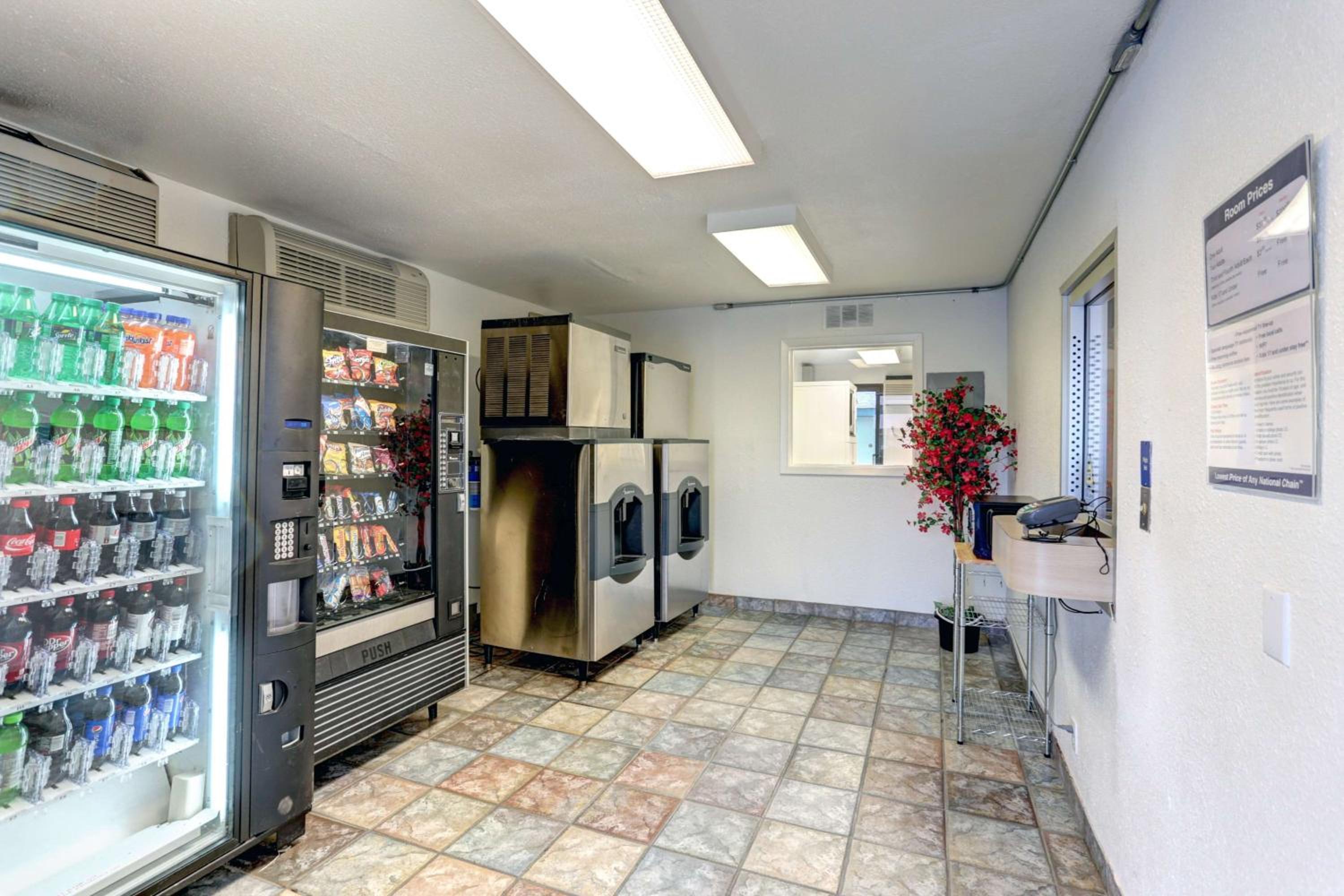 Jonesboro Vacations - Motel 6 Jonesboro - Property Image 12