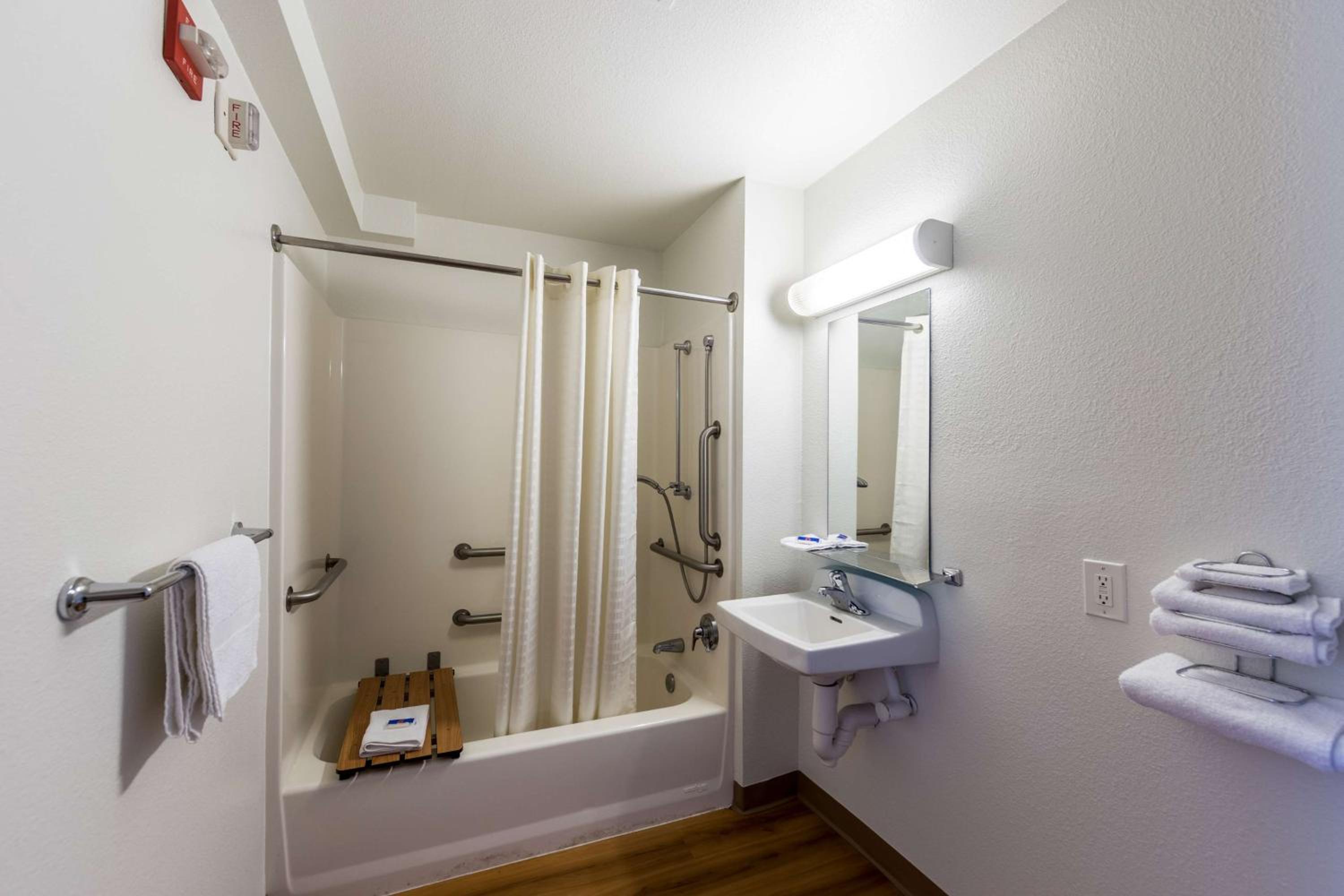 Klamath Falls Vacations - Motel 6-Klamath Falls, OR - Property Image 20