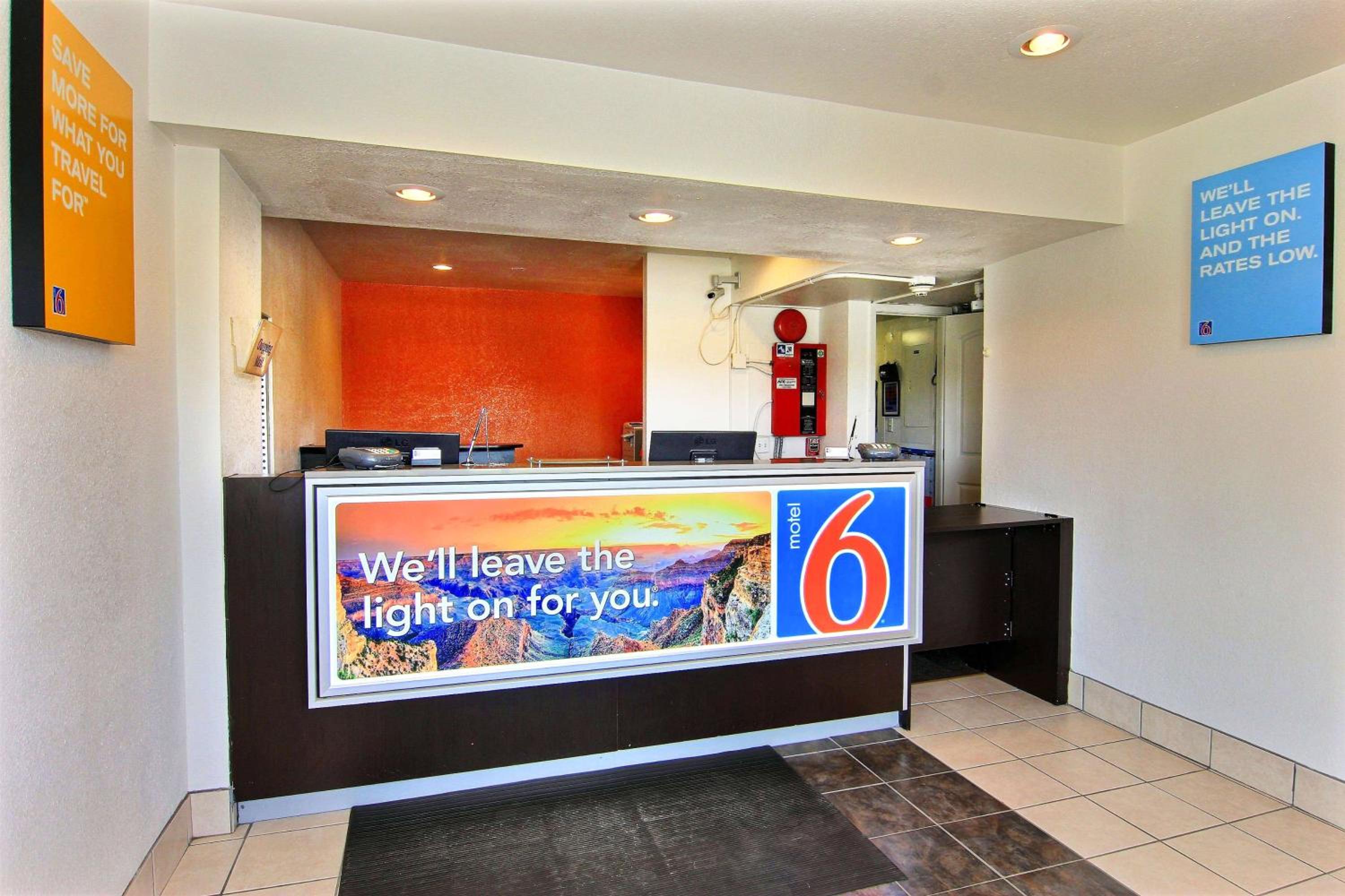 Kingsville Vacations - Motel 6-Kingsville, TX - Property Image 12
