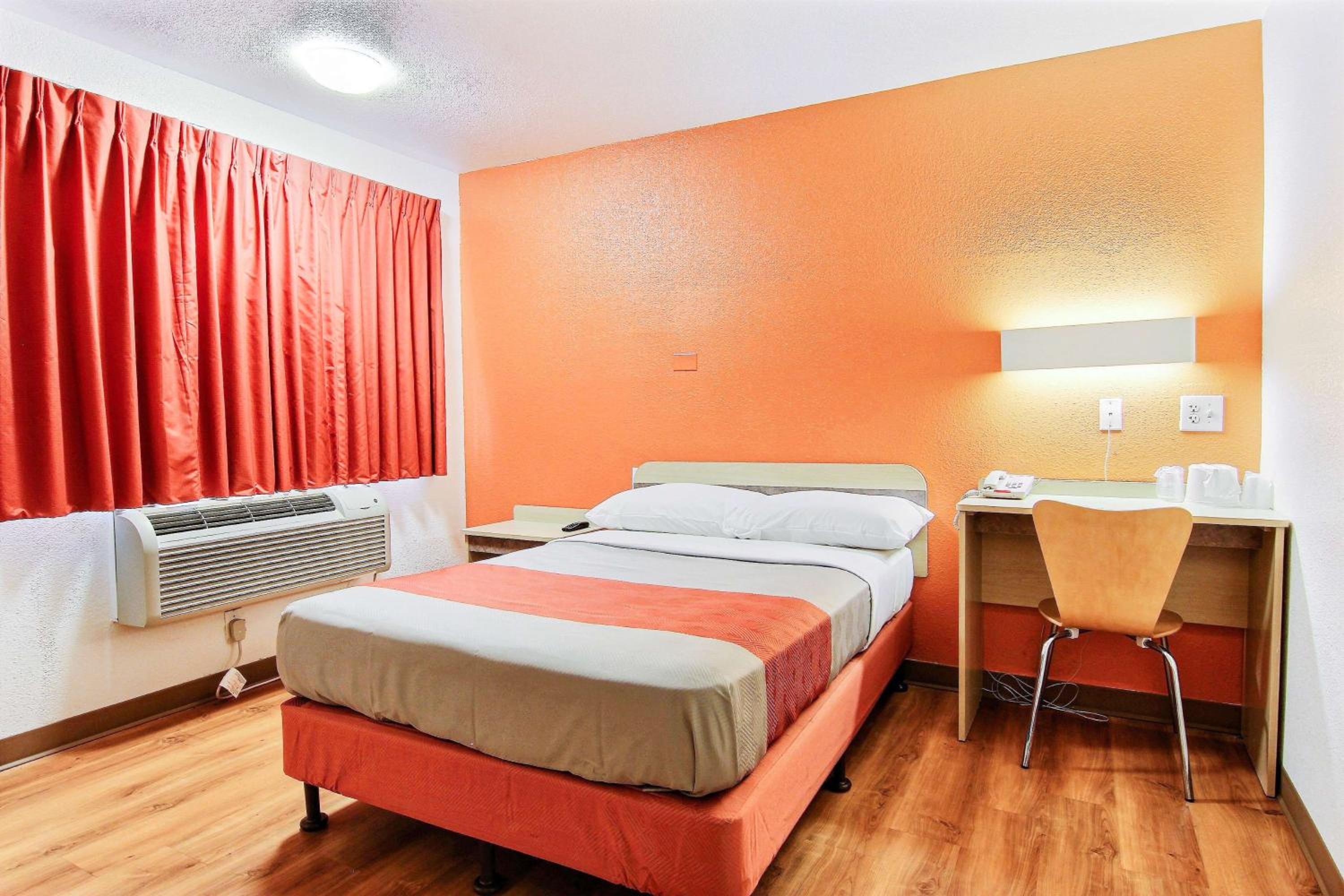 Motel 6-Kingsville, TX