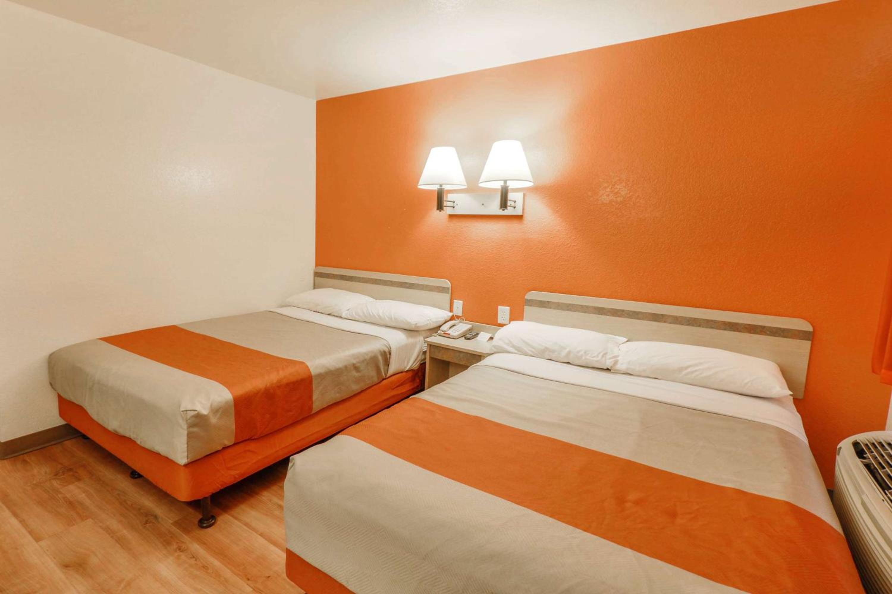 Huntsville Vacations - Motel 6-Huntsville, TX - Property Image 27