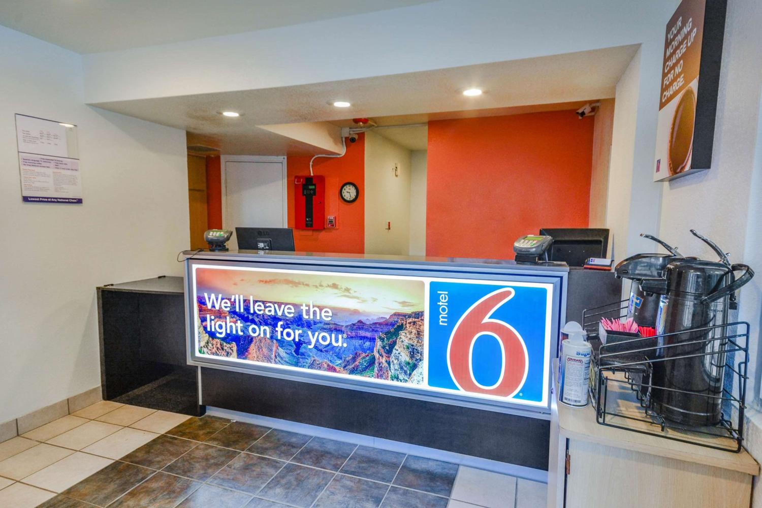 Huntsville Vacations - Motel 6-Huntsville, TX - Property Image 11