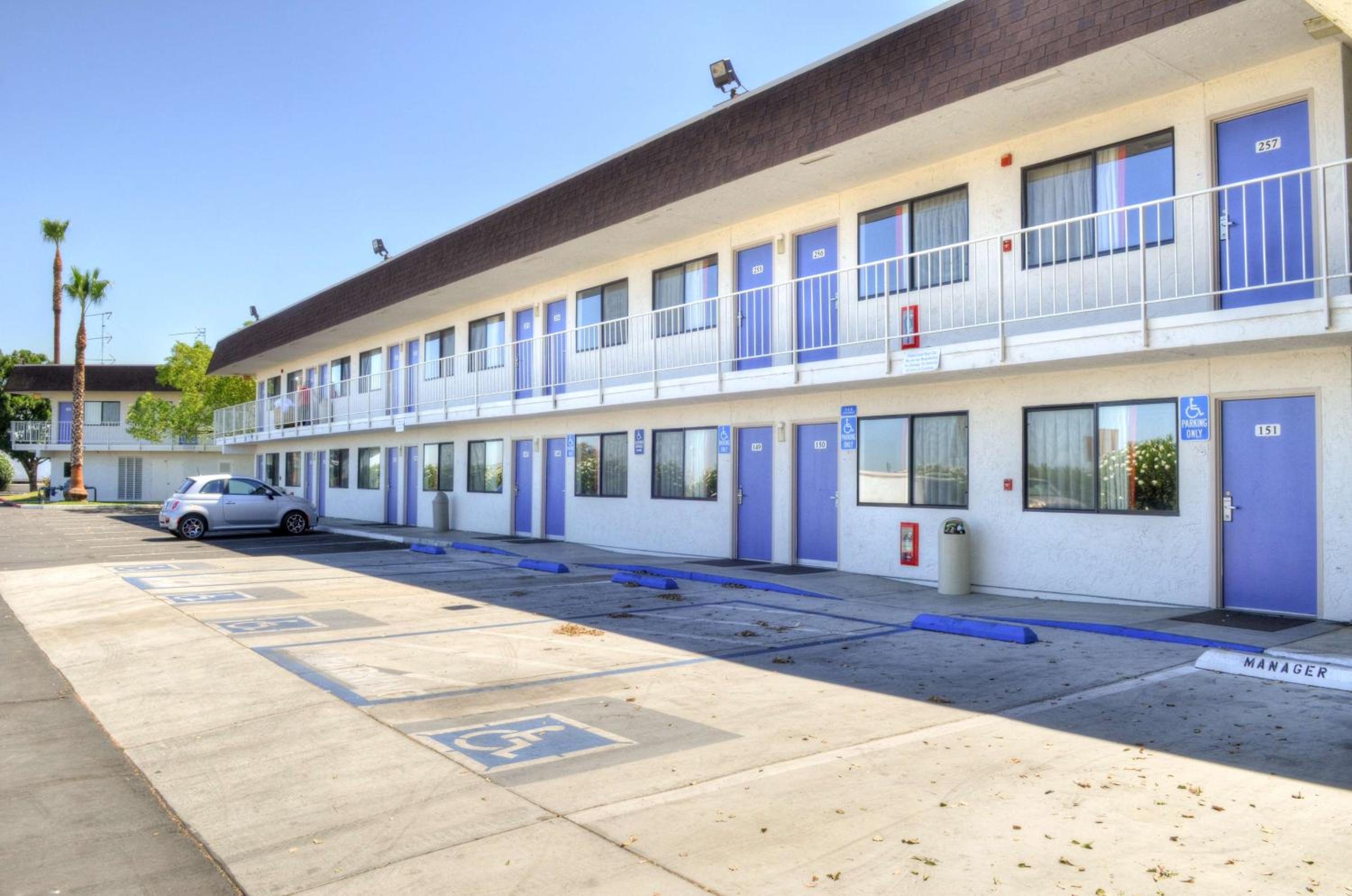 Motel 6 - Santa Nella, on i-5