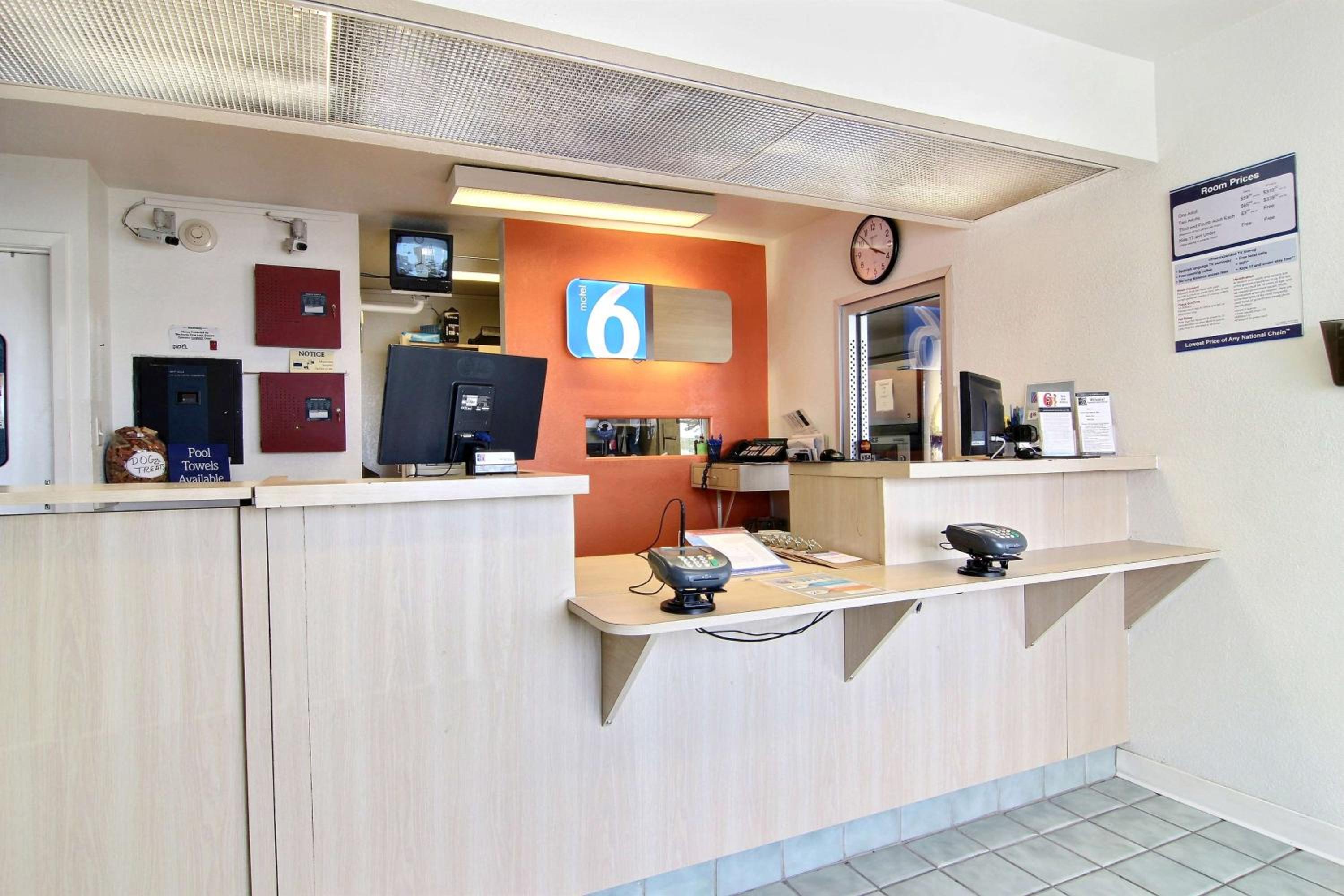Motel 6-Fort Stockton, TX