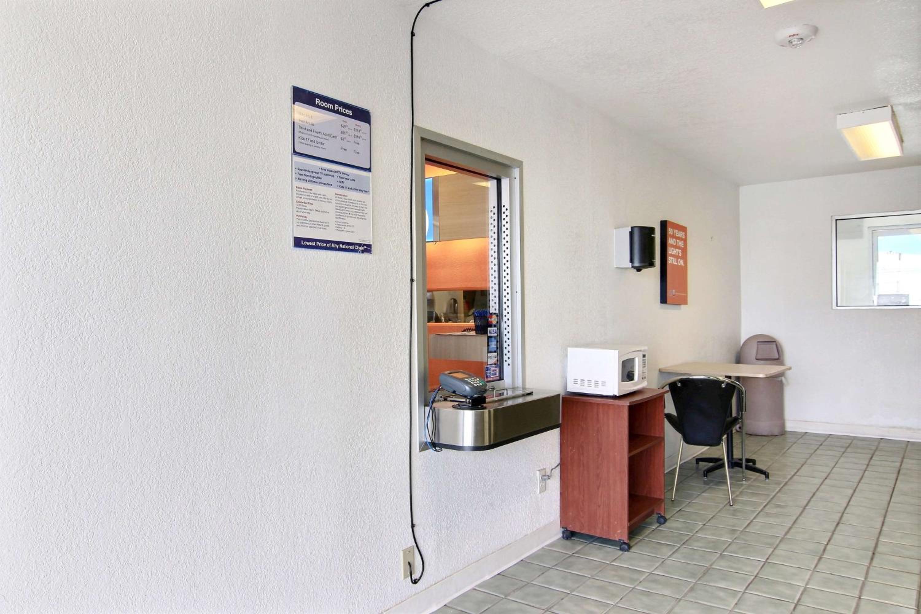 Motel 6-Fort Stockton, TX