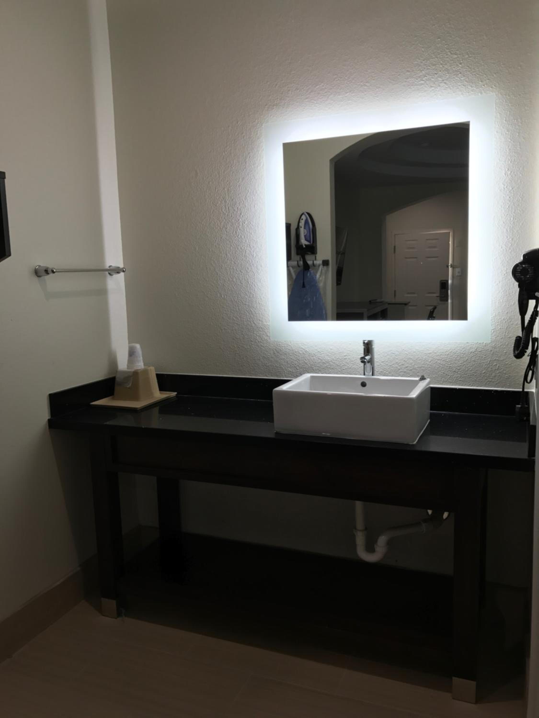 Americas Best Value Inn & Suites Spring / N. Houston