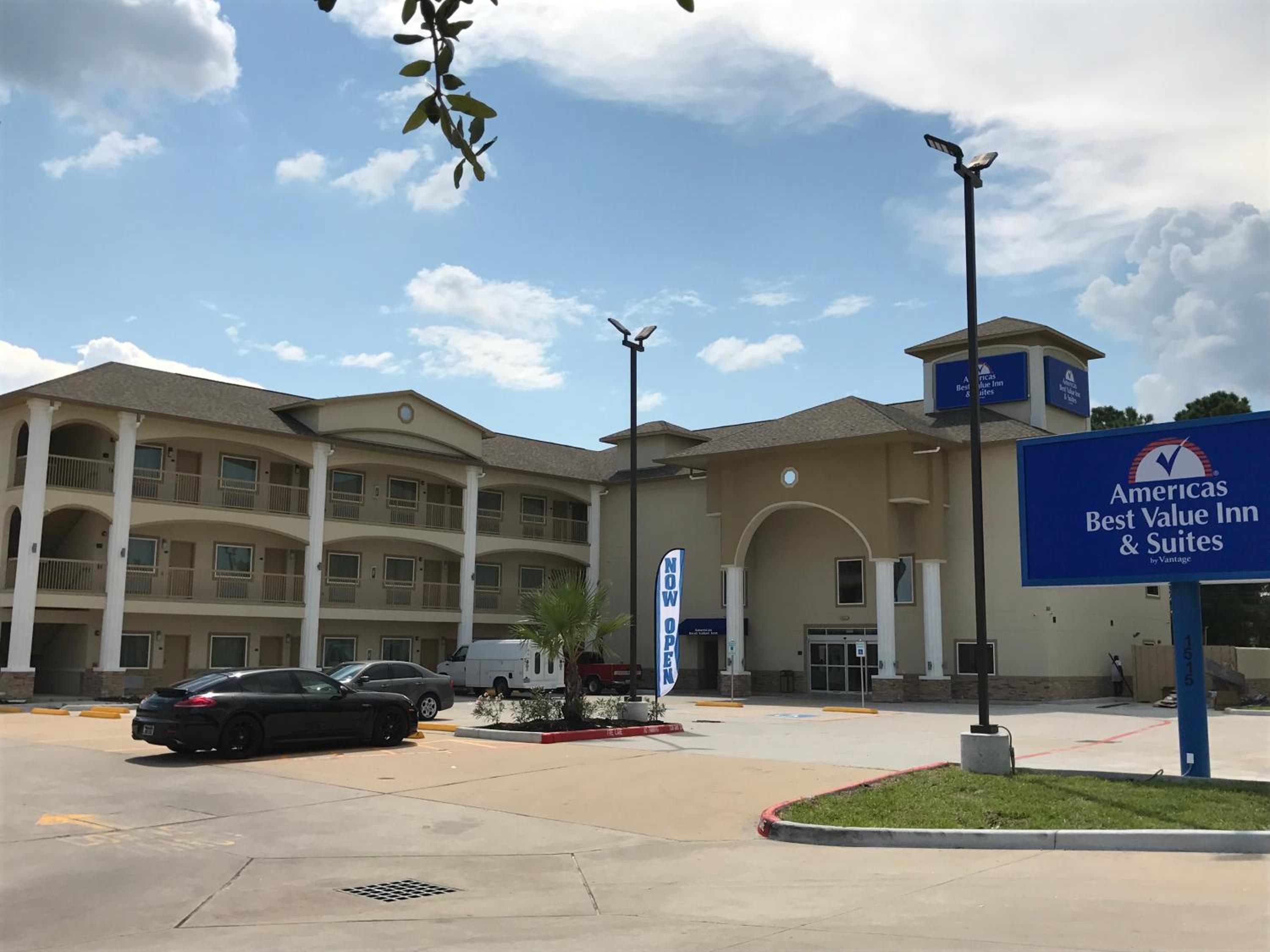 Hotel Americas Best Value Inn & Suites Spring / N. Houston - Image 1