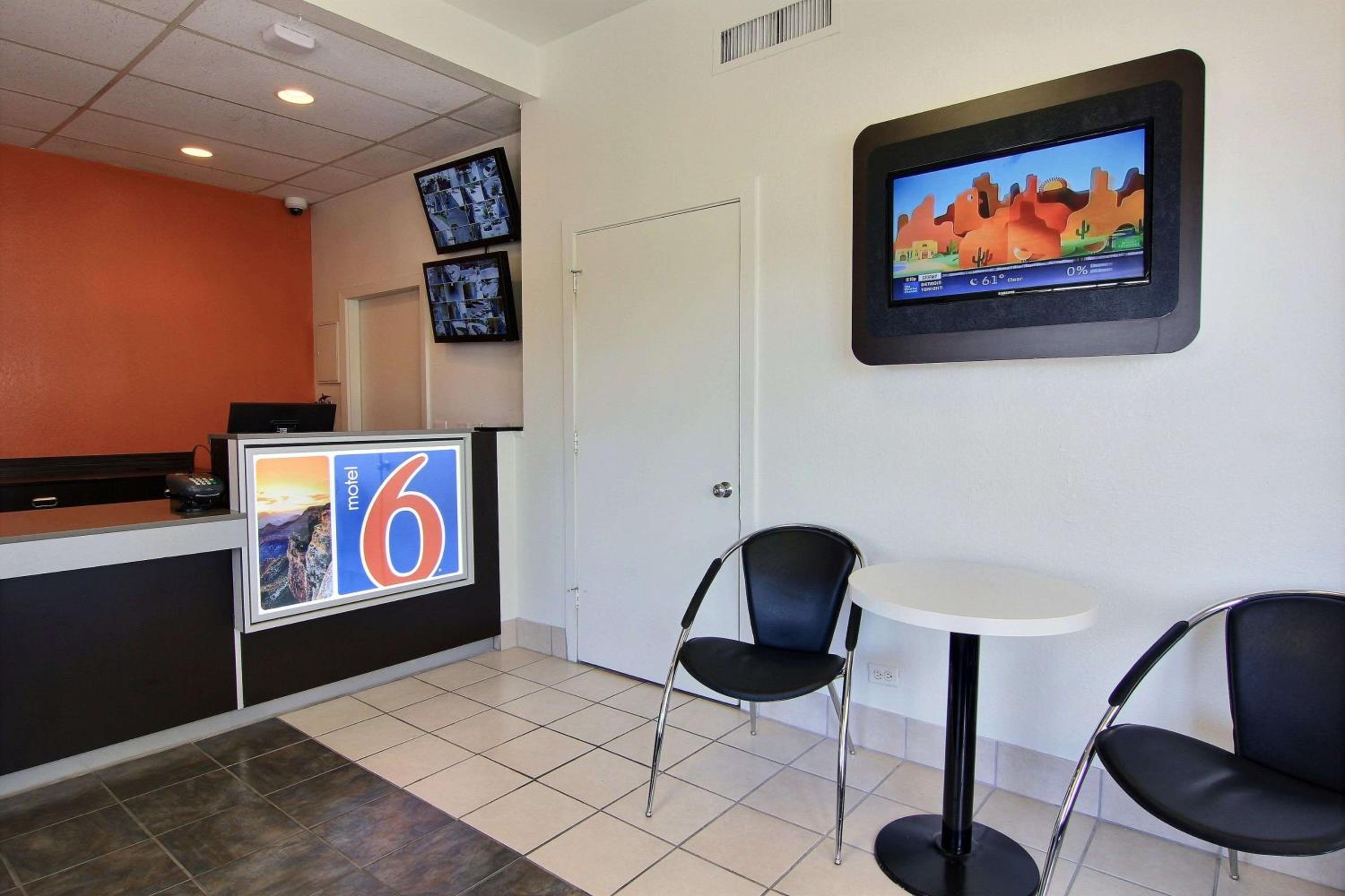 Motel 6 Austin, TX - Central Downtown UT, 사진 45