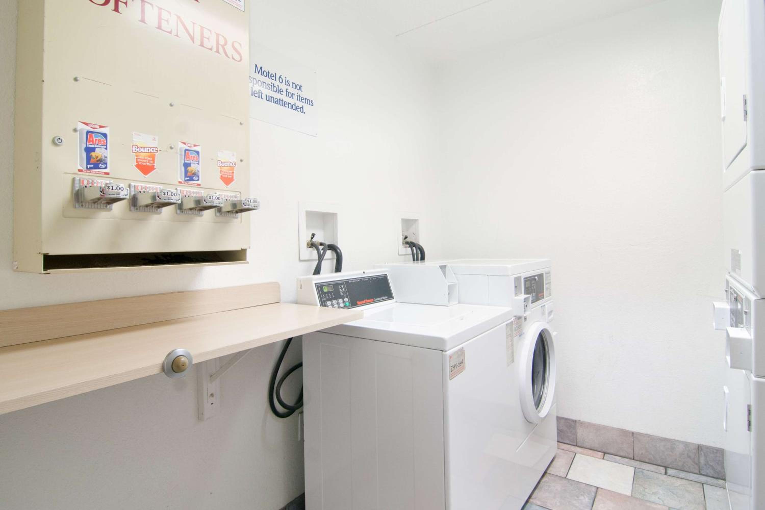 Motel 6-Lakeville, MN - South - Lakeville