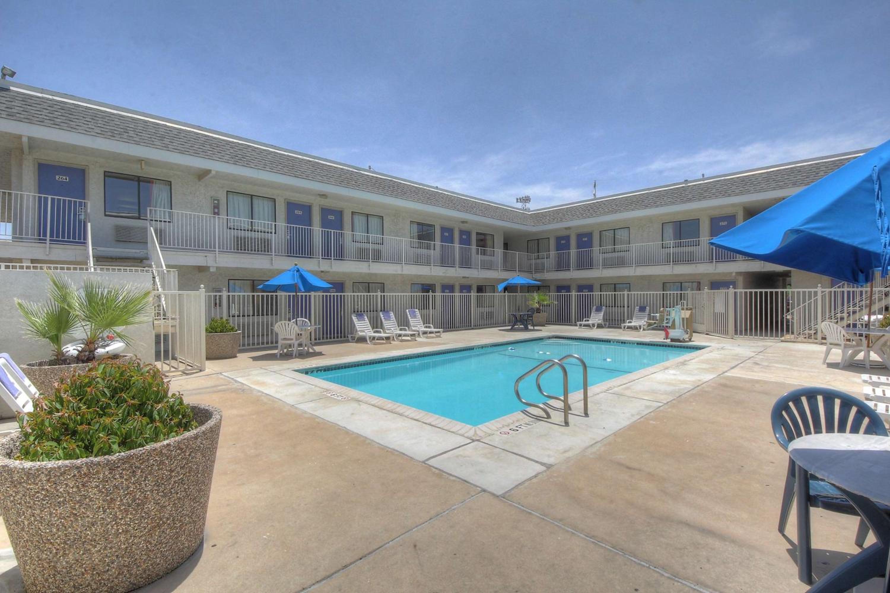 San Antonio Vacations - Motel 6-San Antonio, TX - Fort Sam Houston - Property Image 74