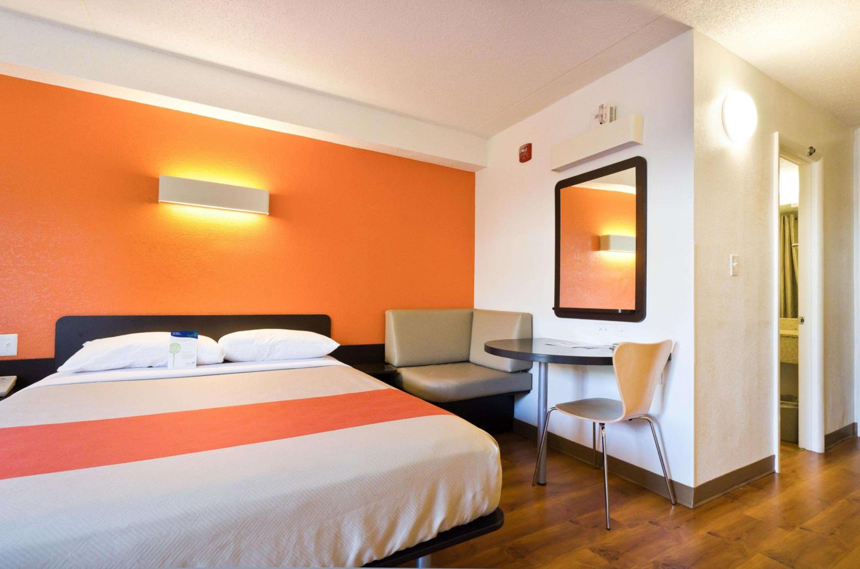 Motel 6-Springfield, DC - Washington Southwest - Property Image 23