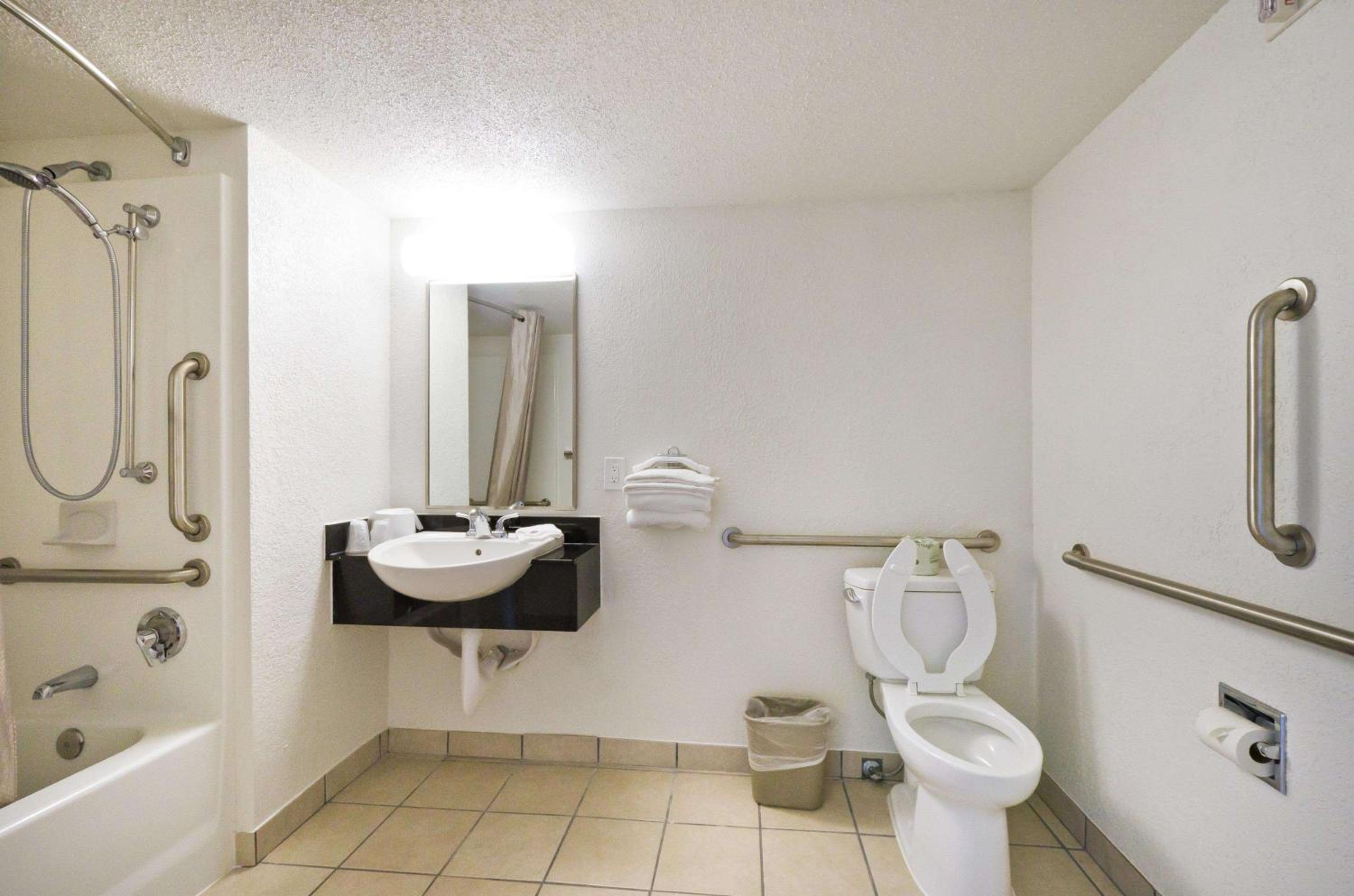 Motel 6-Springfield, DC - Washington Southwest - Property Image 9
