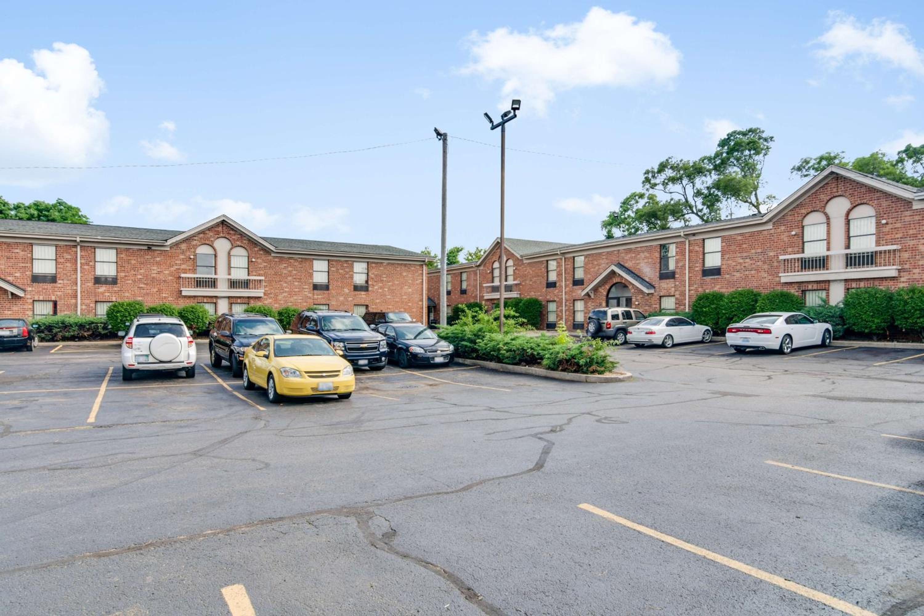 Waukegan Vacations - Motel 6-Waukegan, IL - Property Image 16