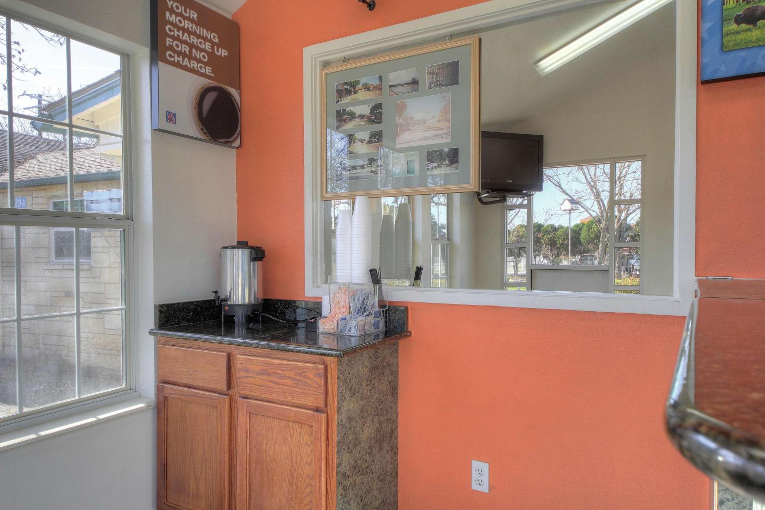Motel 6-Kerrville, TX