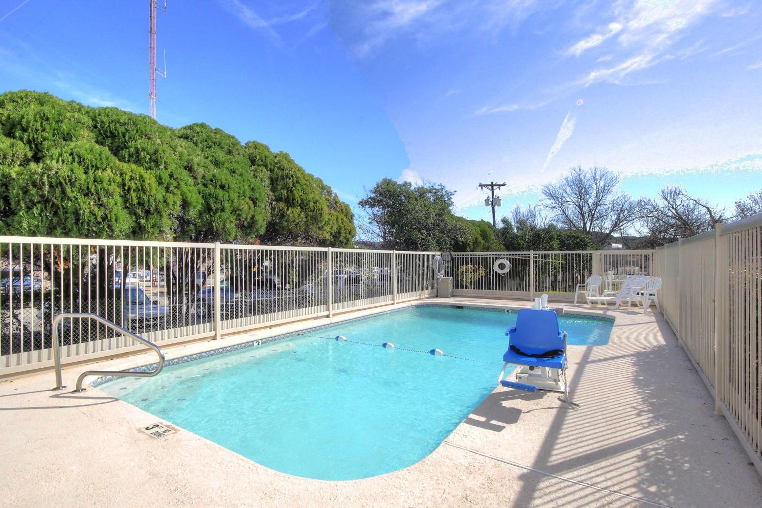 Motel 6-Kerrville, TX