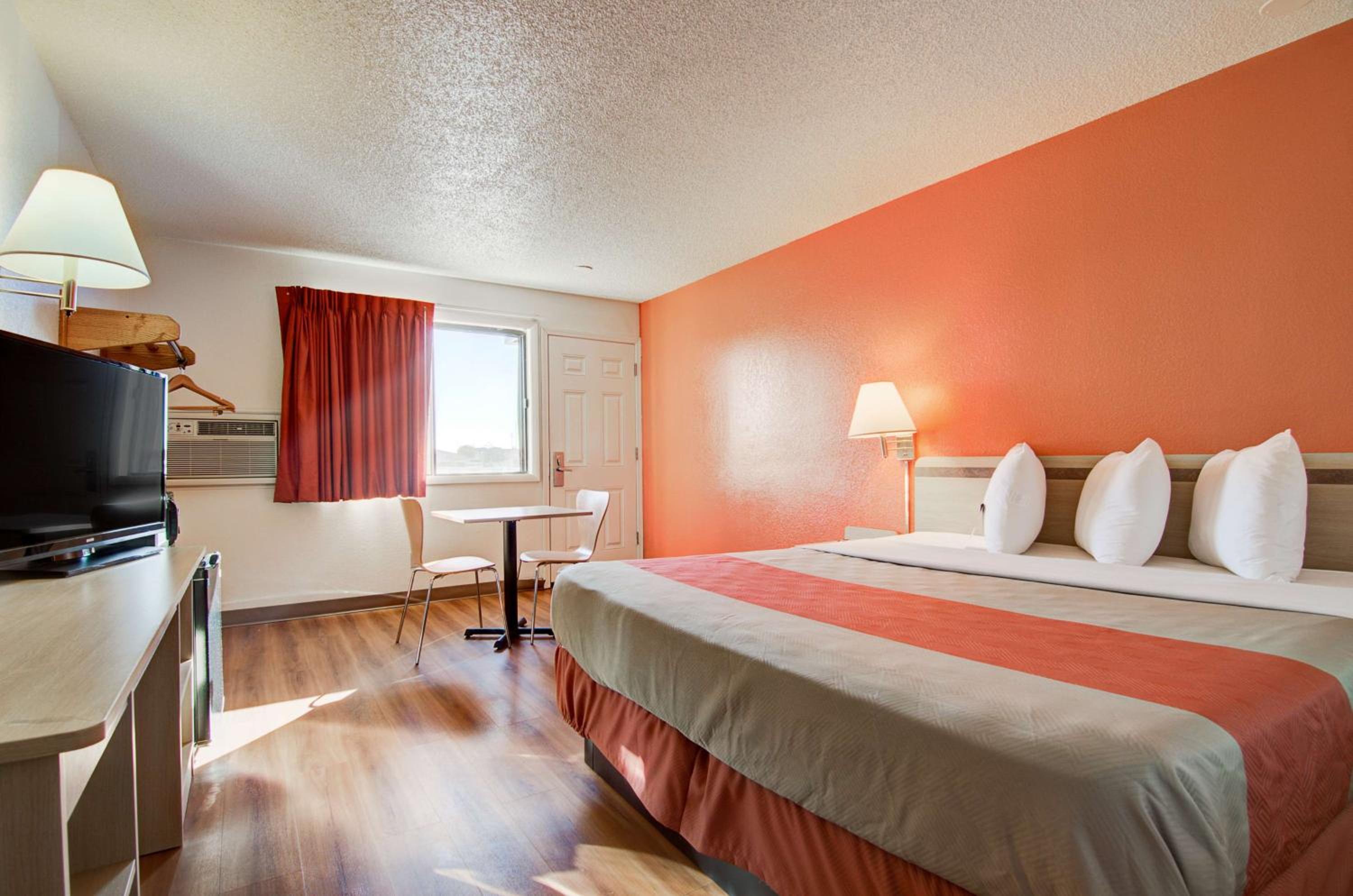 Motel 6-Colby, KS