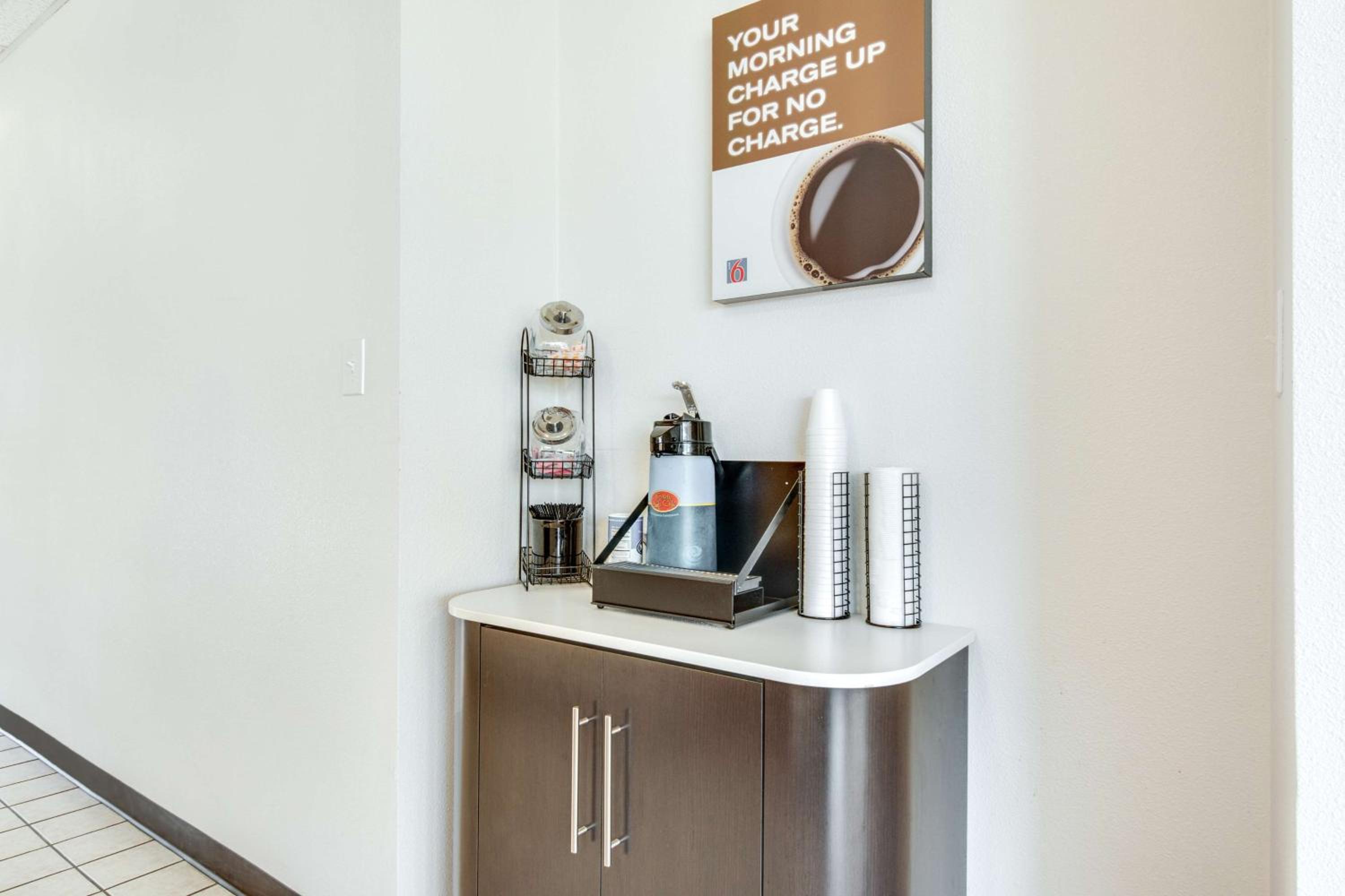 Longview Vacations - Motel 6-Longview, TX - North - Property Image 21