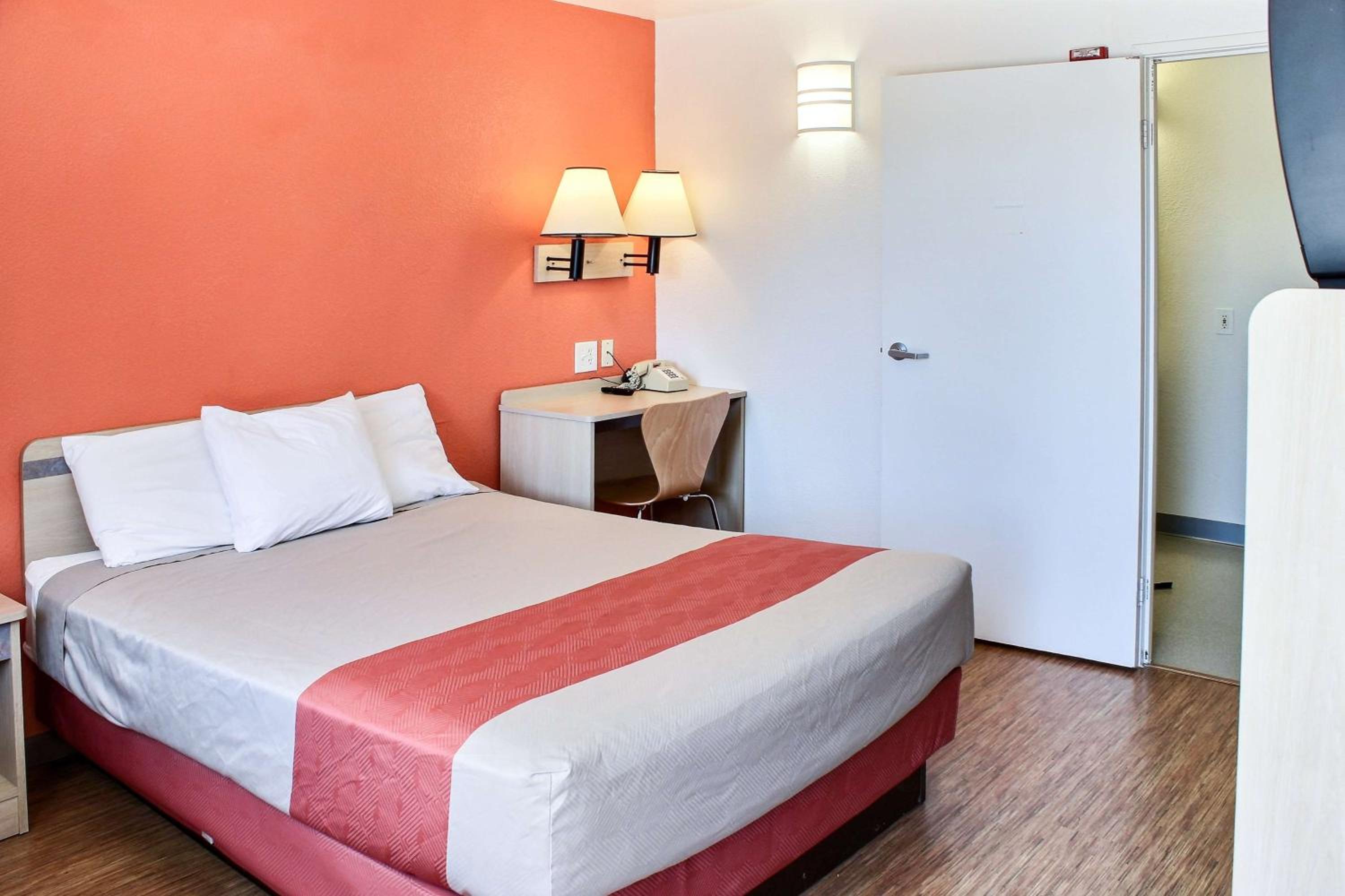 Motel 6-King City, CA