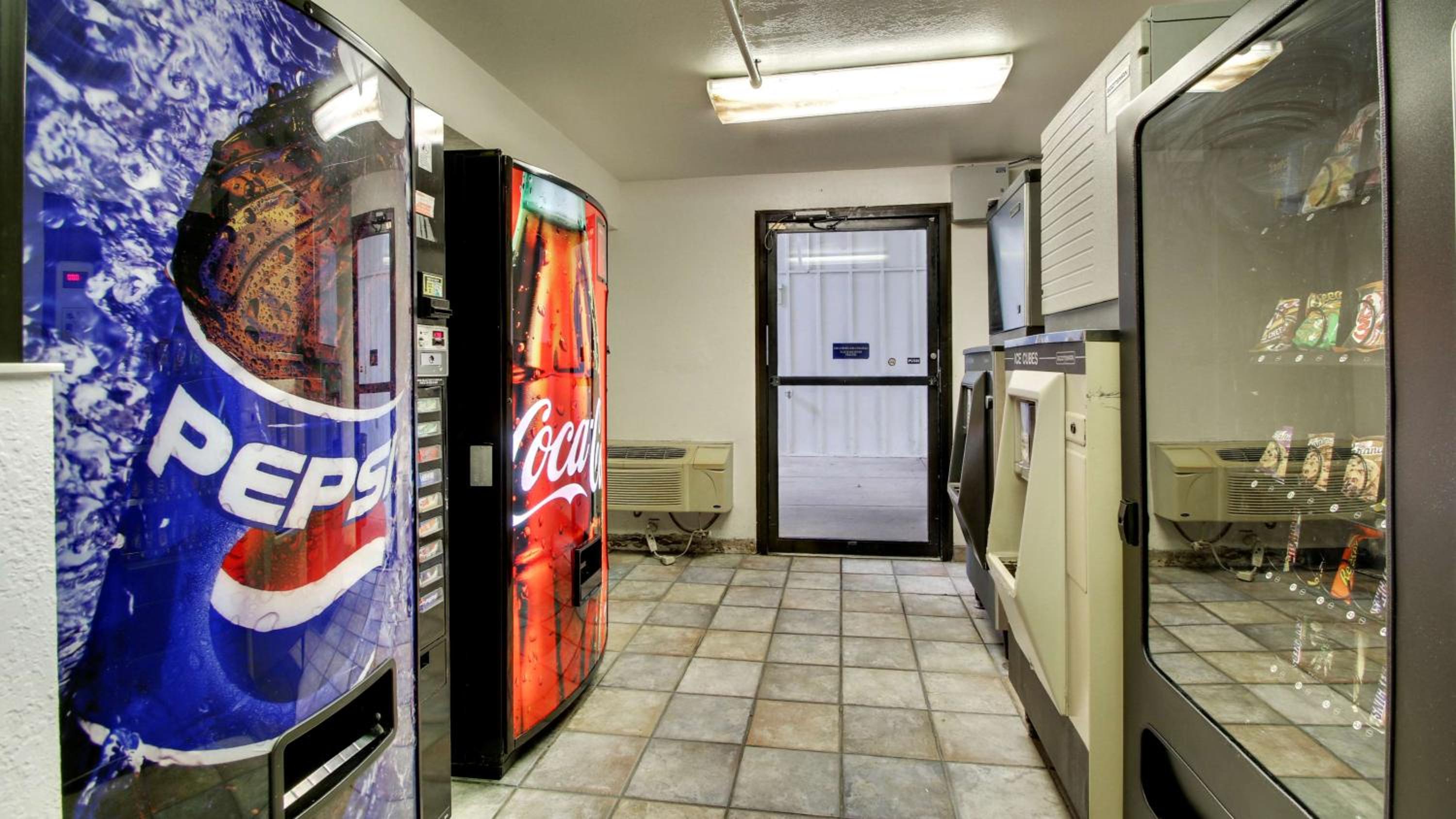 Motel 6-Des Moines, IA - North