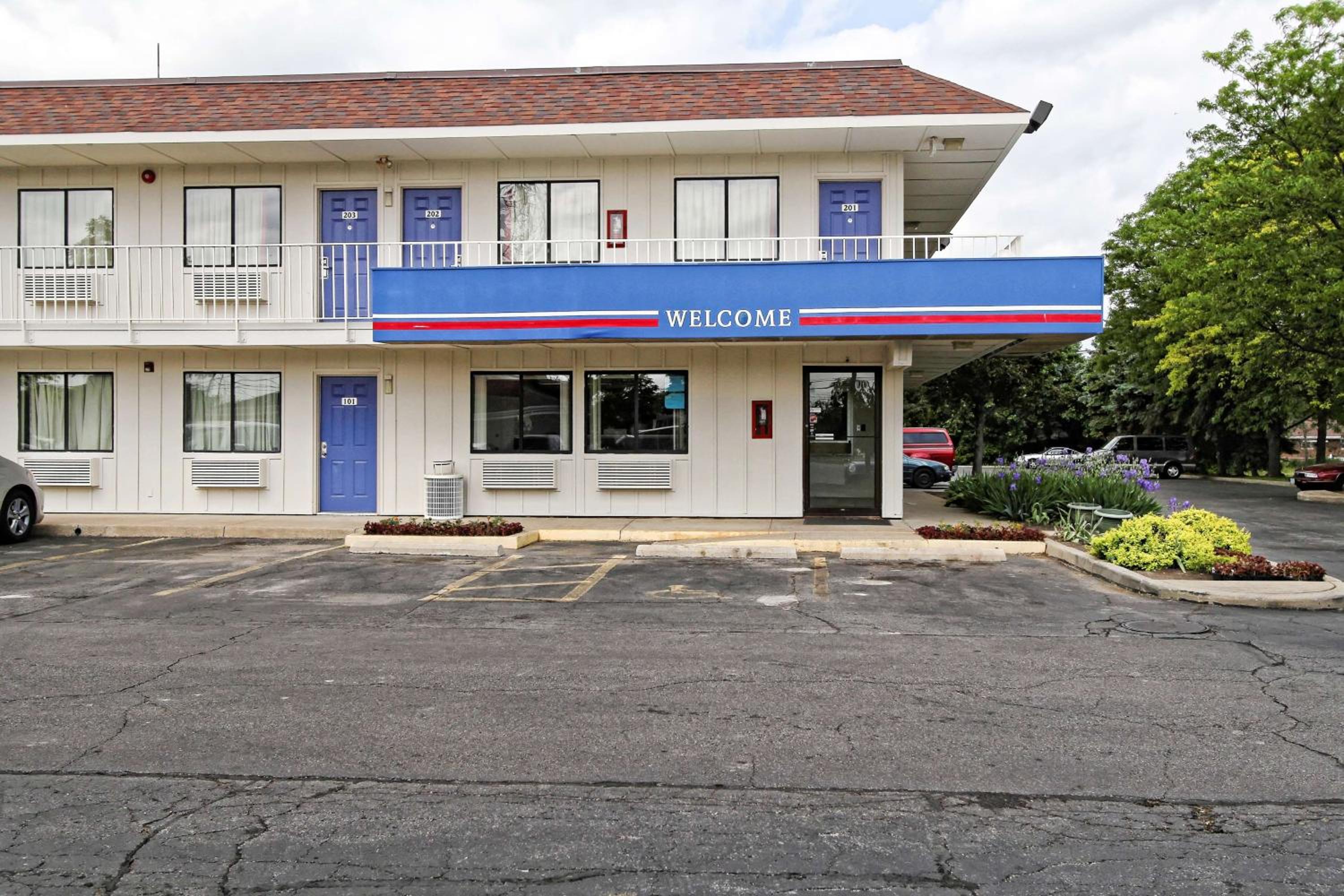 Motel 6-Amherst, OH - Cleveland West - Lorain