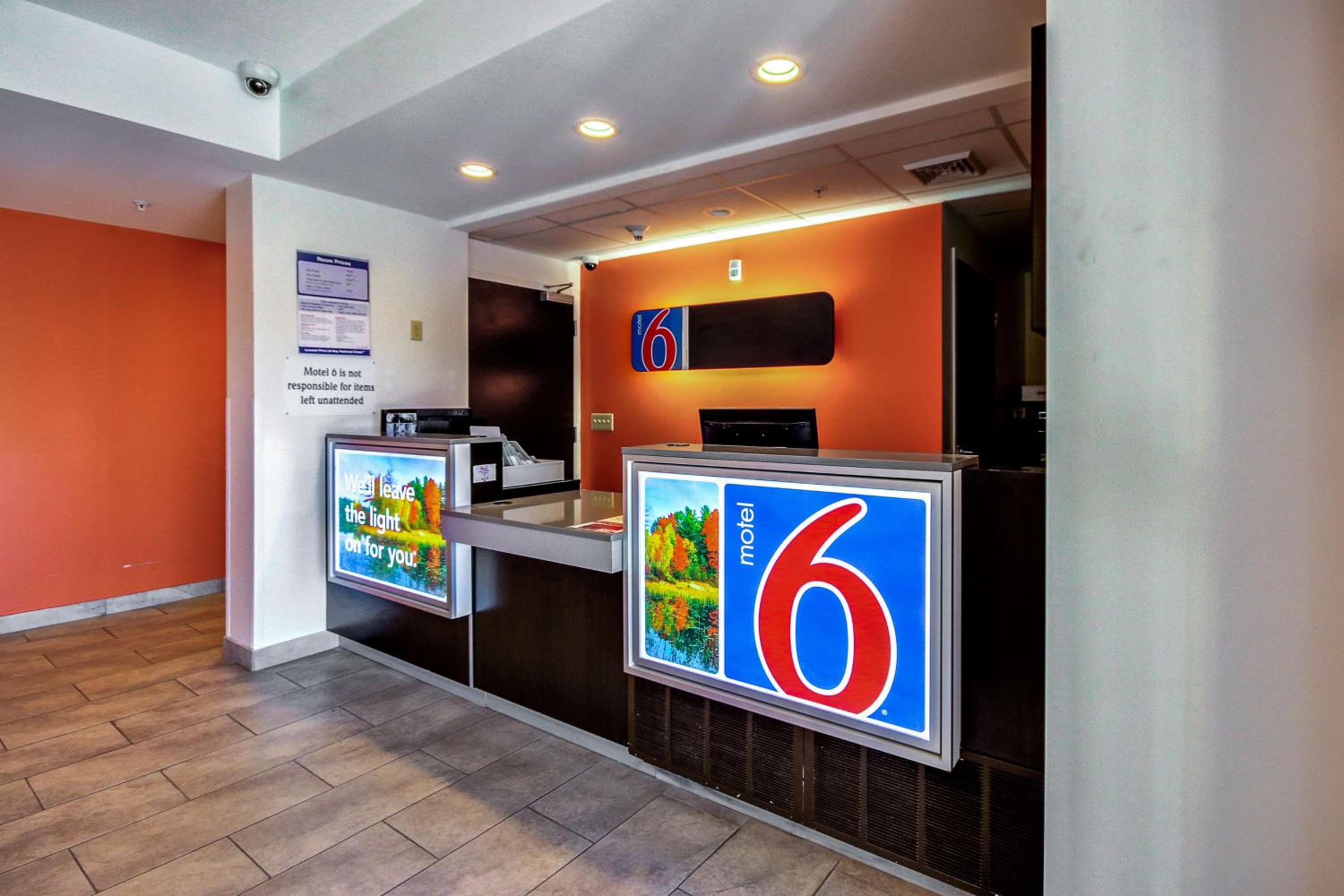 Allentown Vacations - Motel 6-Allentown, PA - Property Image 21
