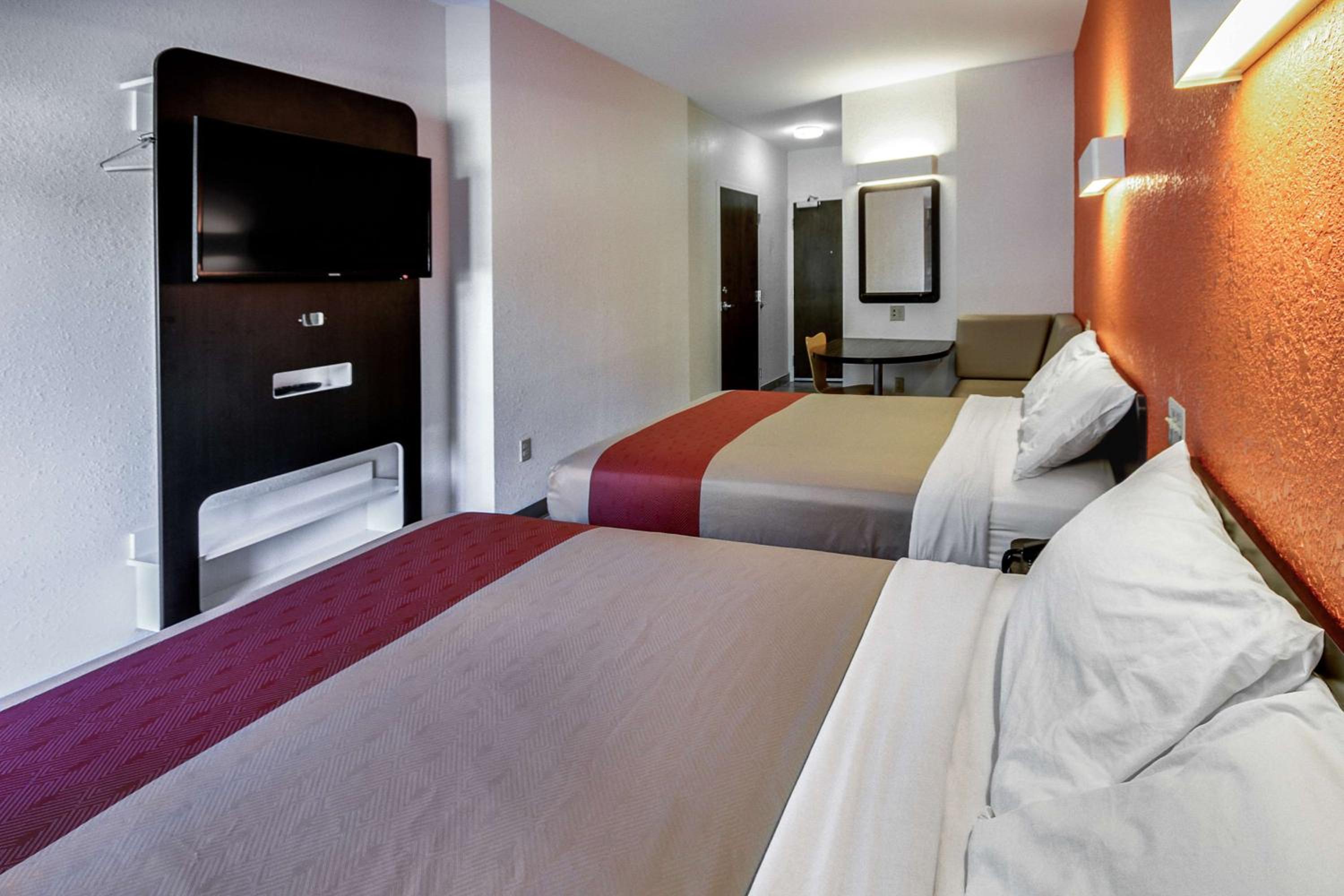 Allentown Vacations - Motel 6-Allentown, PA - Property Image 18