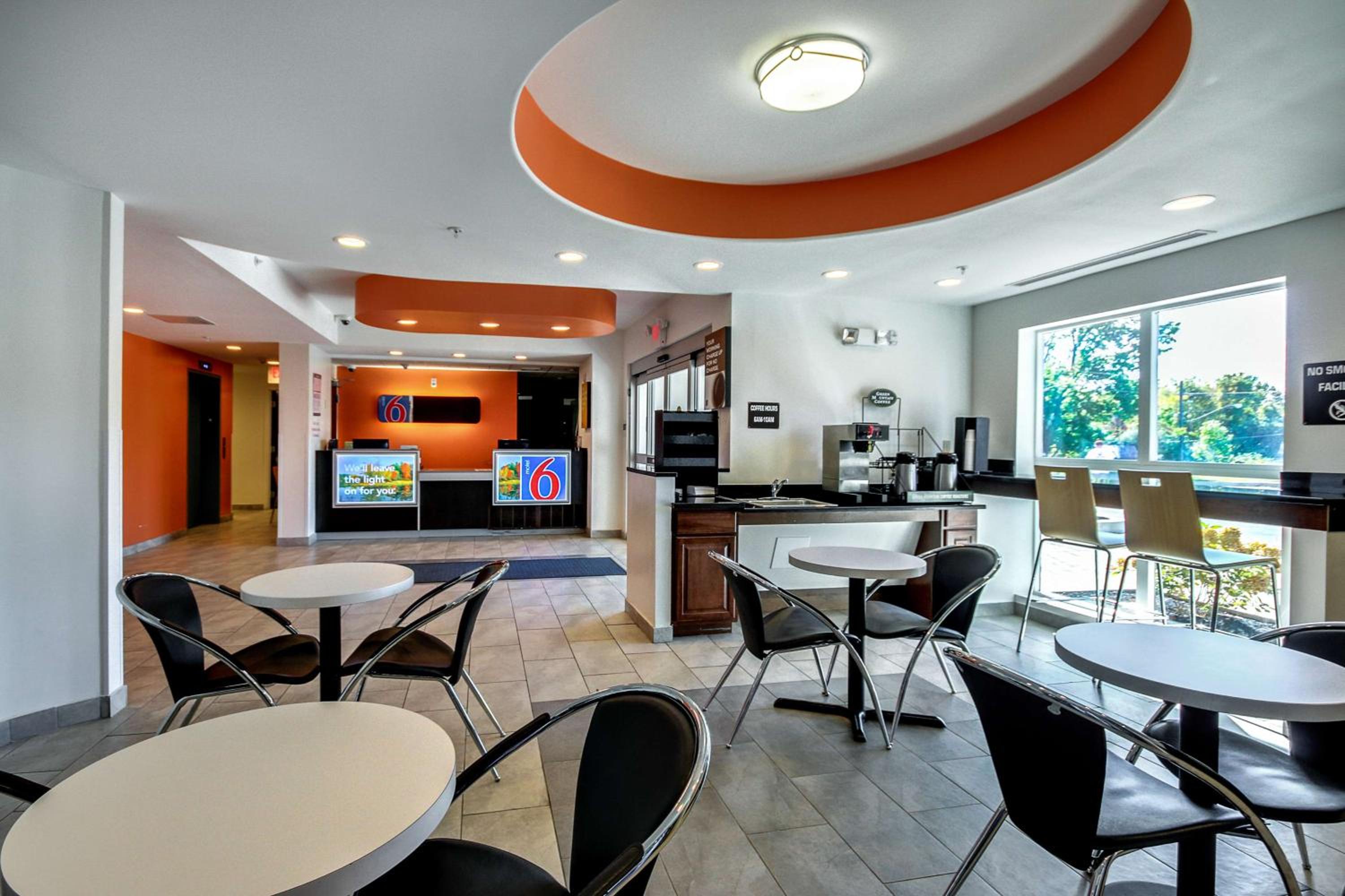 Allentown Vacations - Motel 6-Allentown, PA - Property Image 50