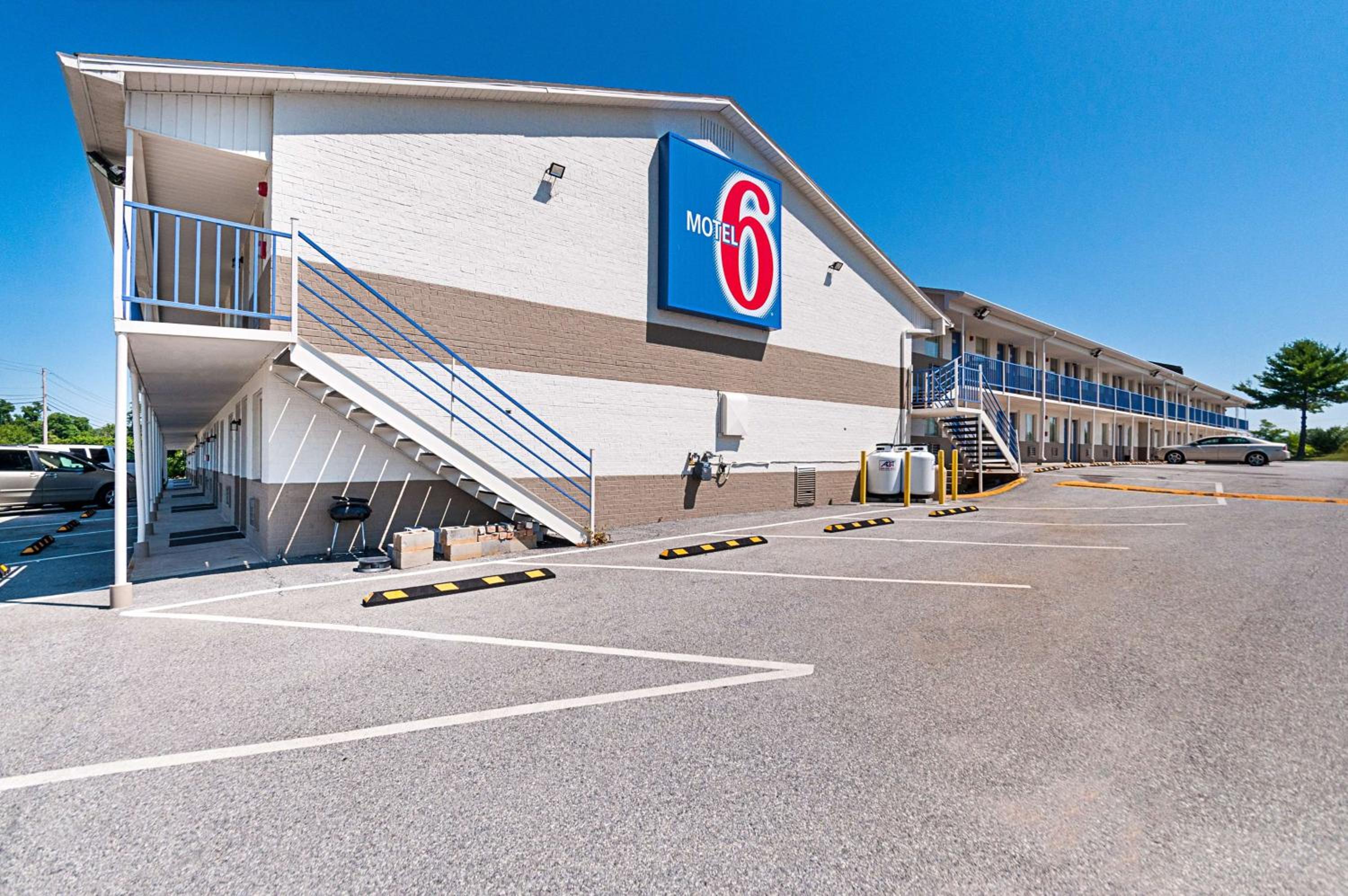 Motel 6-Charles Town, WV