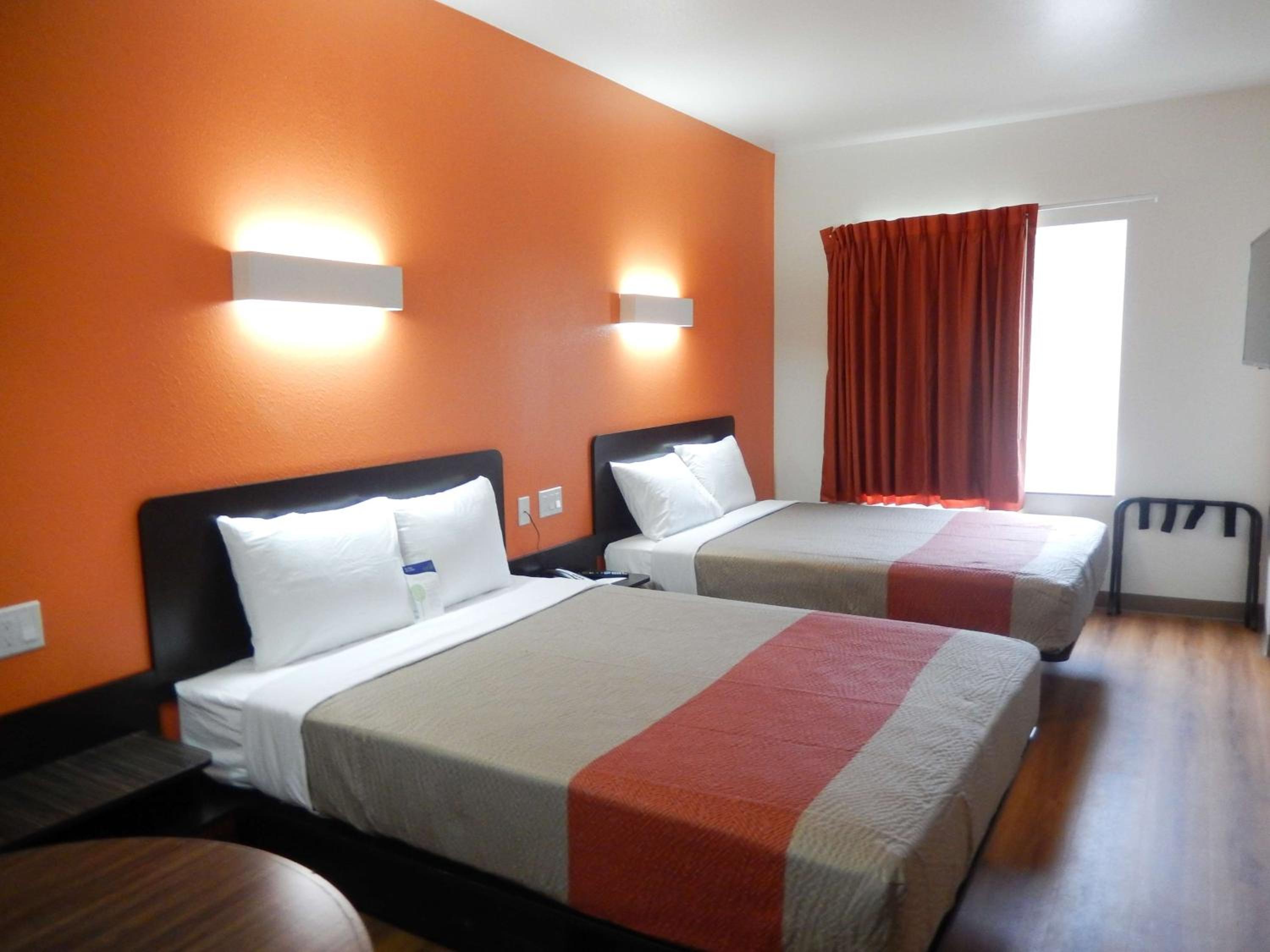 Motel 6-Tulsa, OK