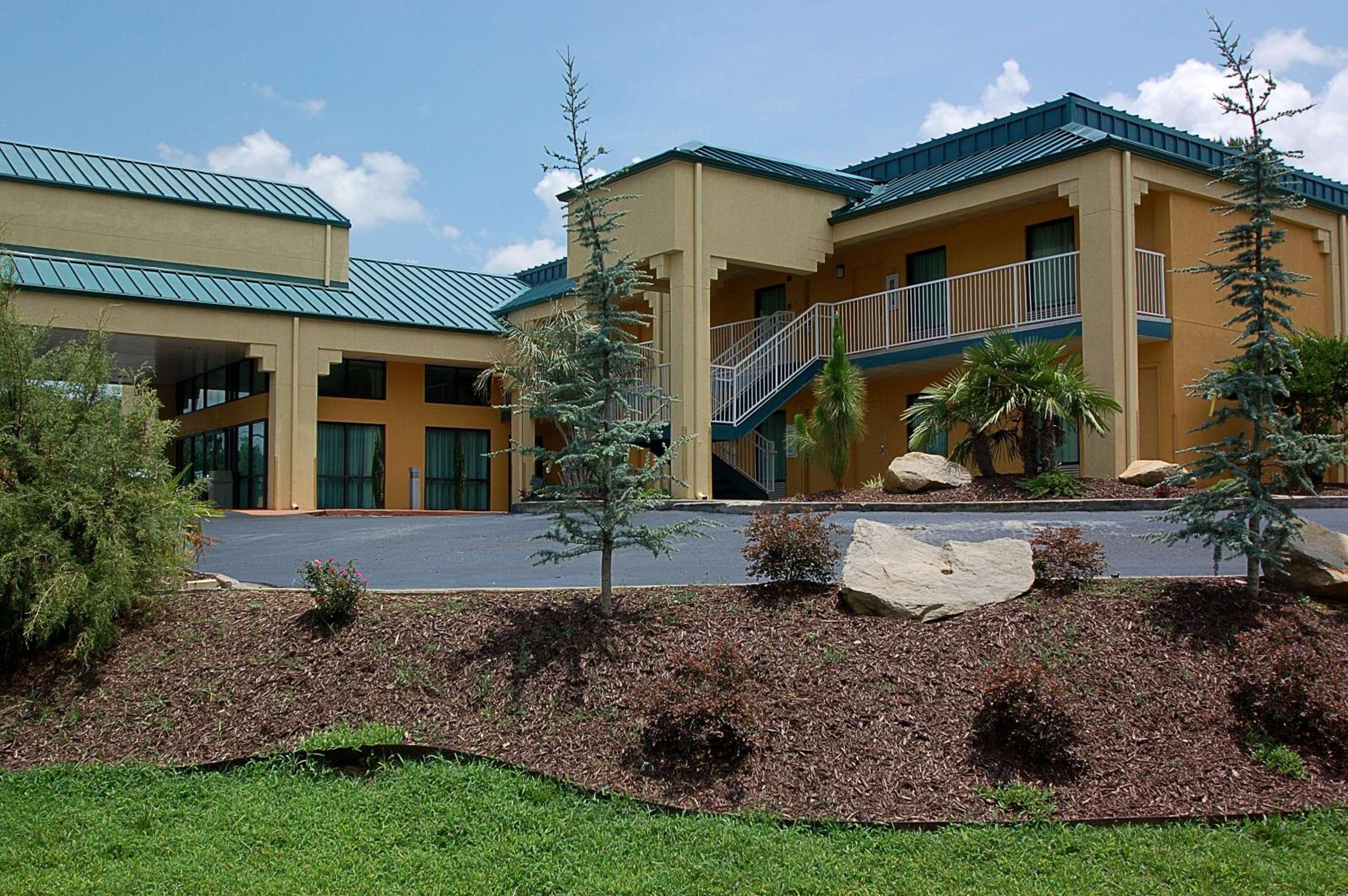 Milledgeville Vacations - Welcome Inn - Property Image 8