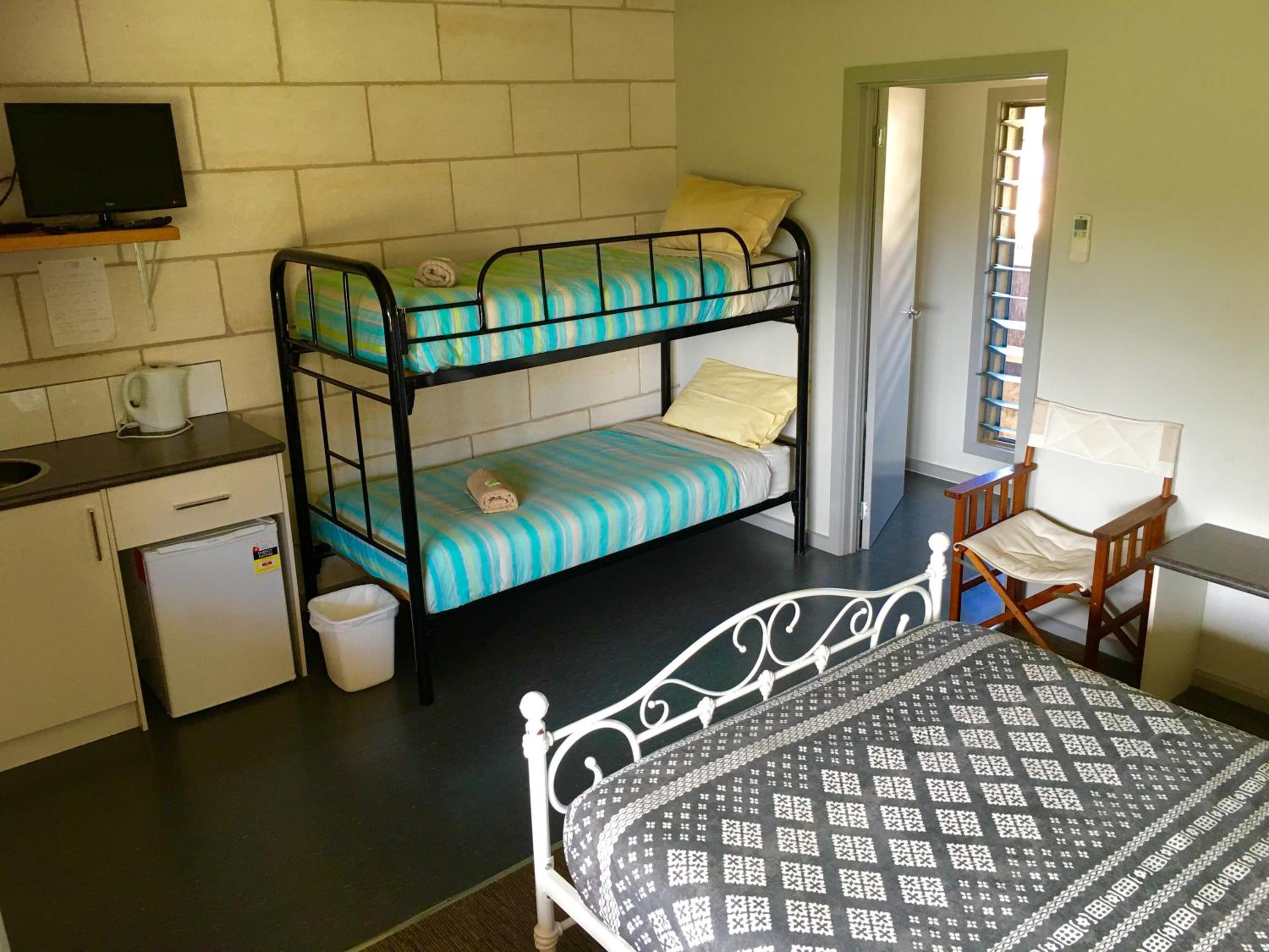 Port Campbell Guesthouse & Flash Packers